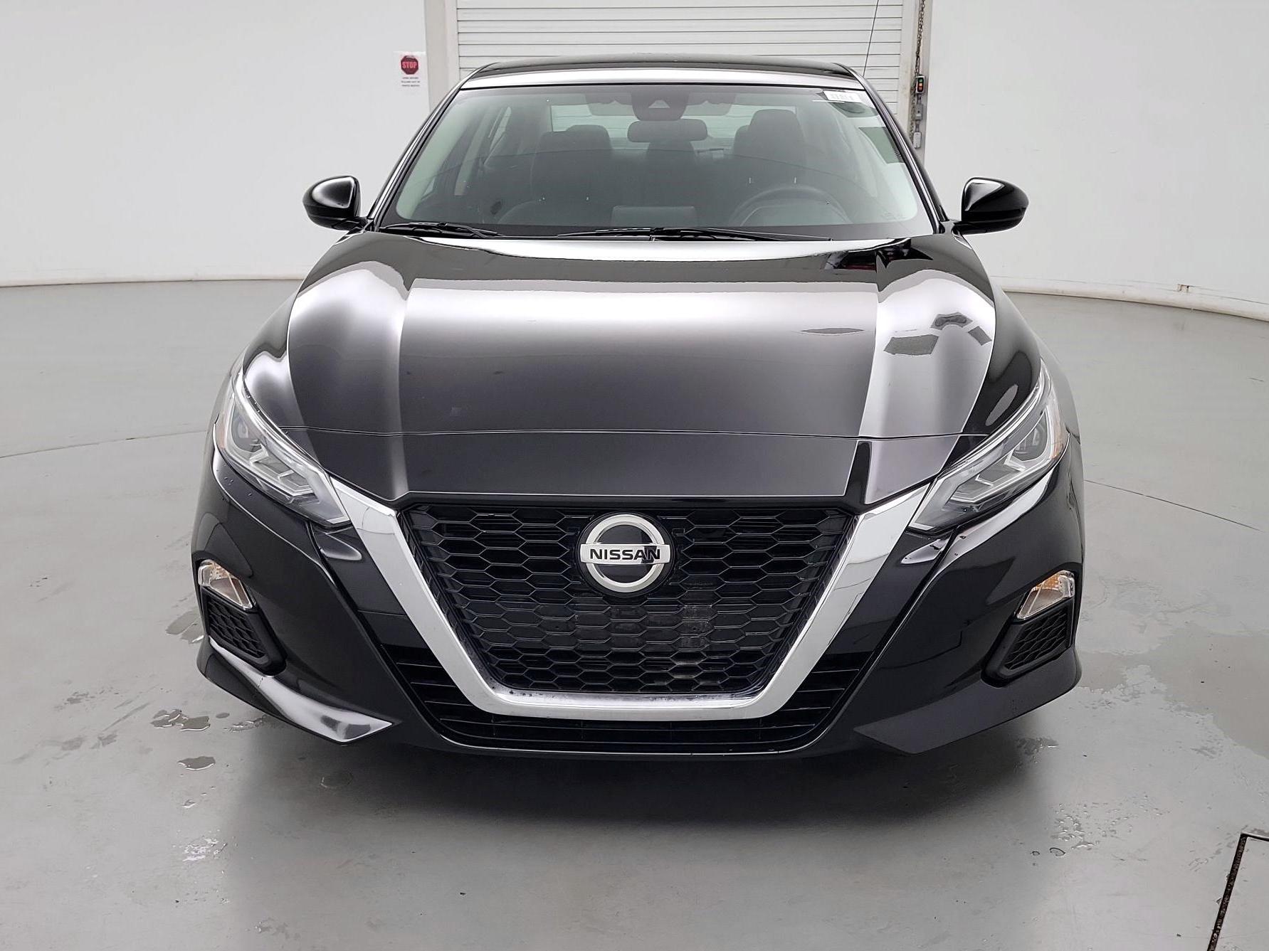 Thumbnail: 2022 Nissan Altima - 2