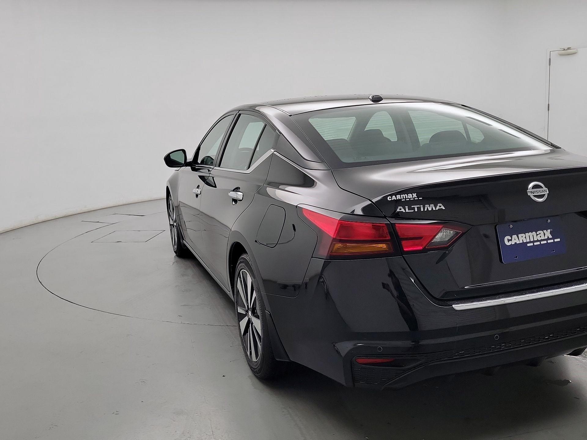 Thumbnail: 2022 Nissan Altima - 7