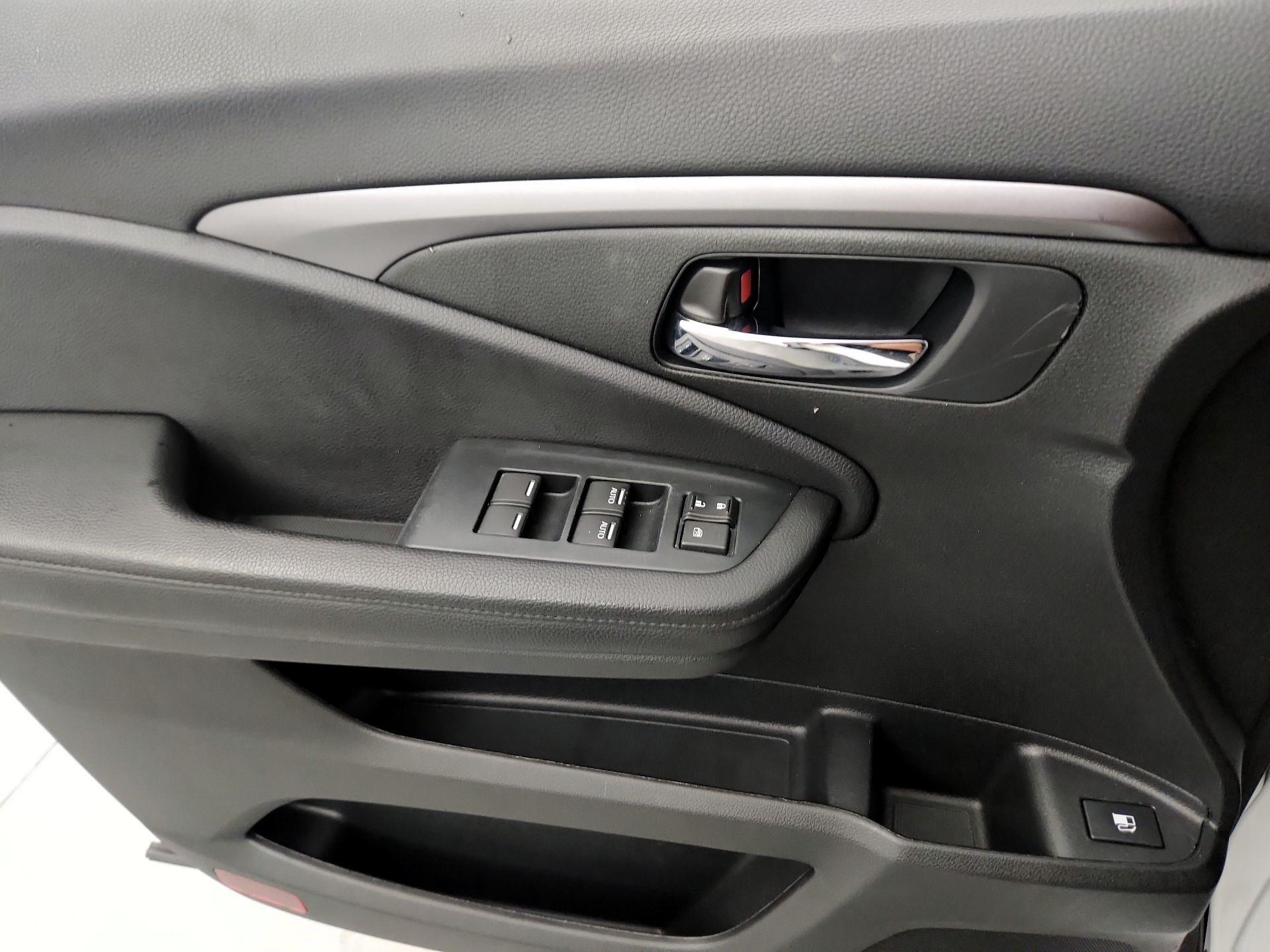 Thumbnail: 2022 Honda Pilot - 10