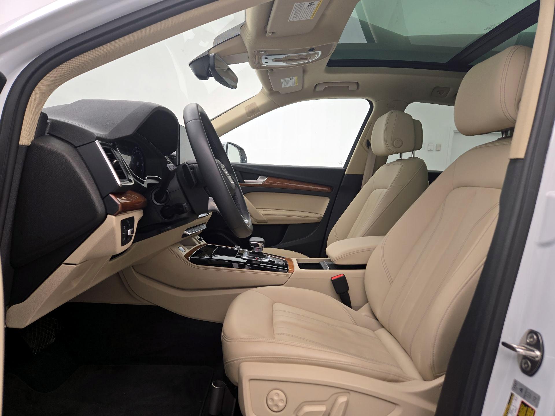 Thumbnail: 2021 Audi Q5 - 11