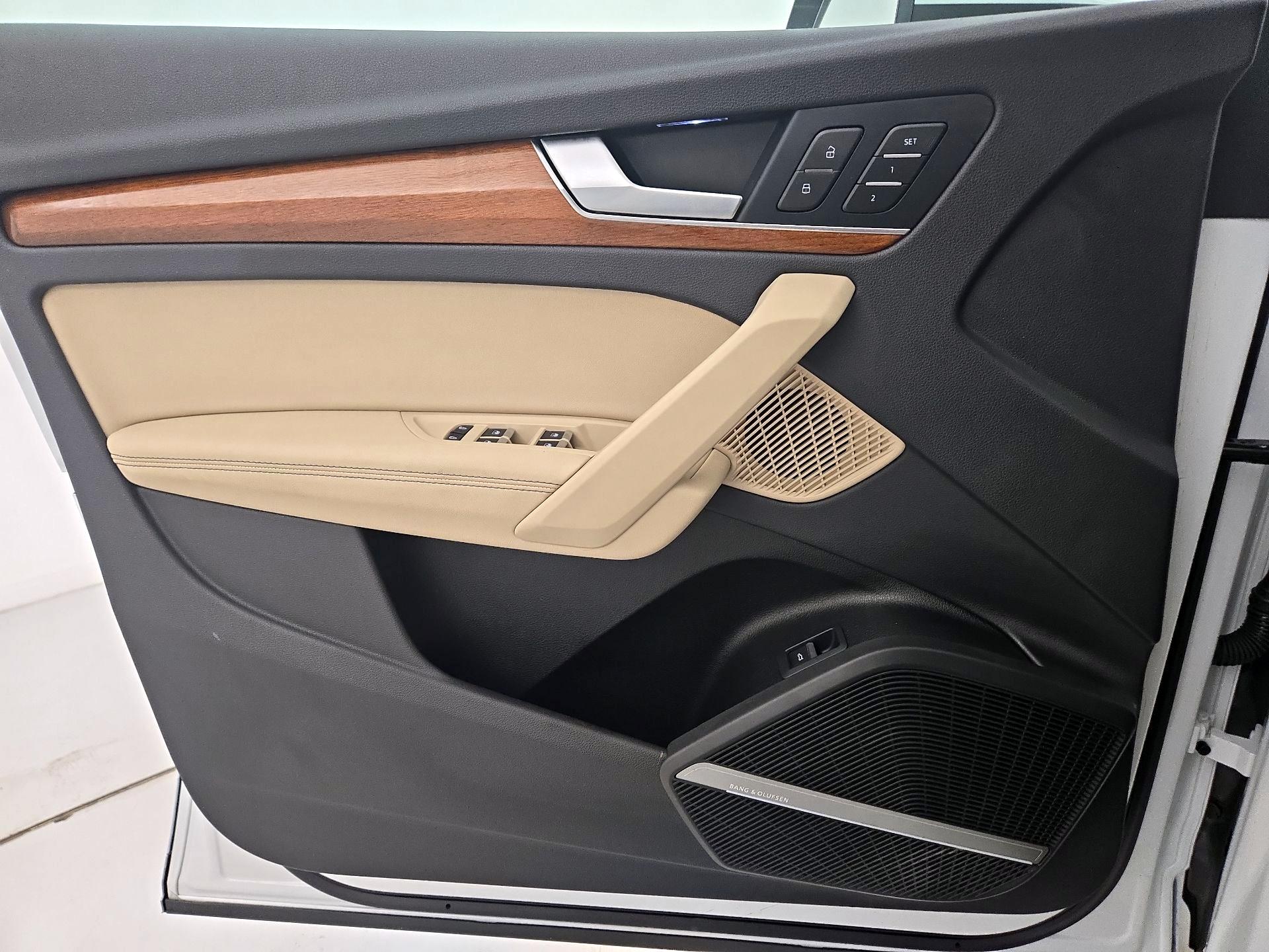 Thumbnail: 2021 Audi Q5 - 12