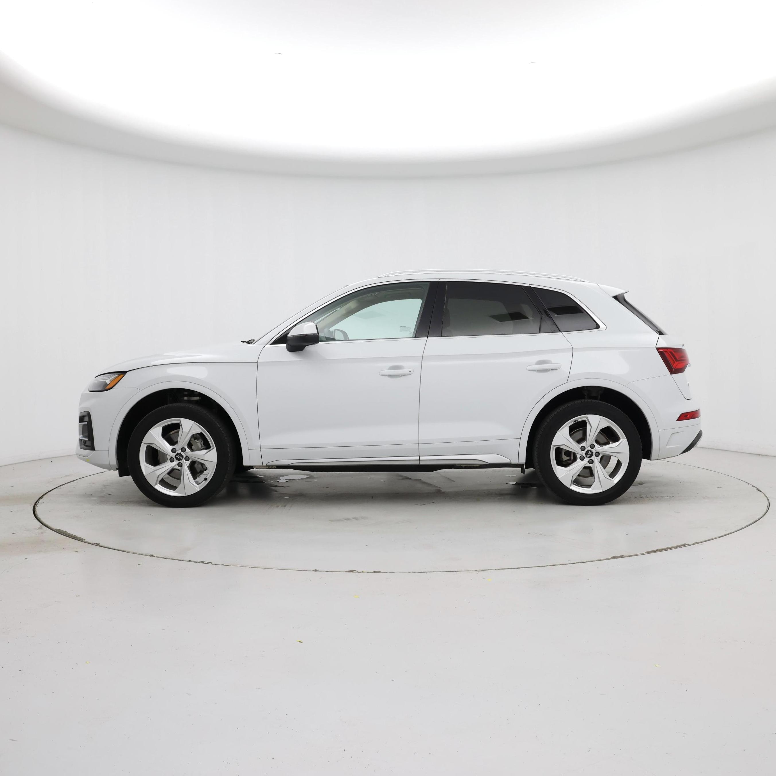 Thumbnail: 2021 Audi Q5 - 3