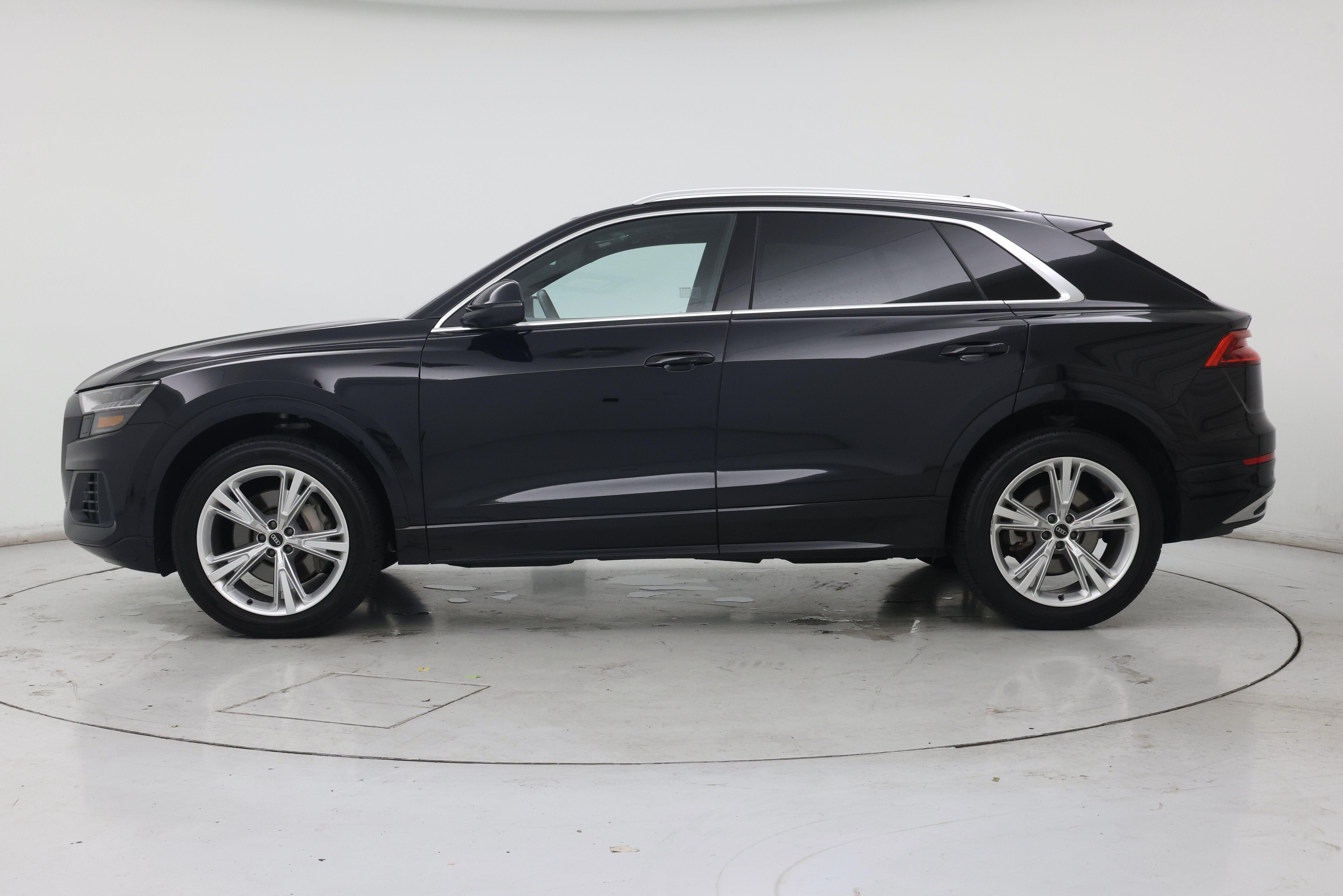 Thumbnail: 2021 Audi Q8 - 3