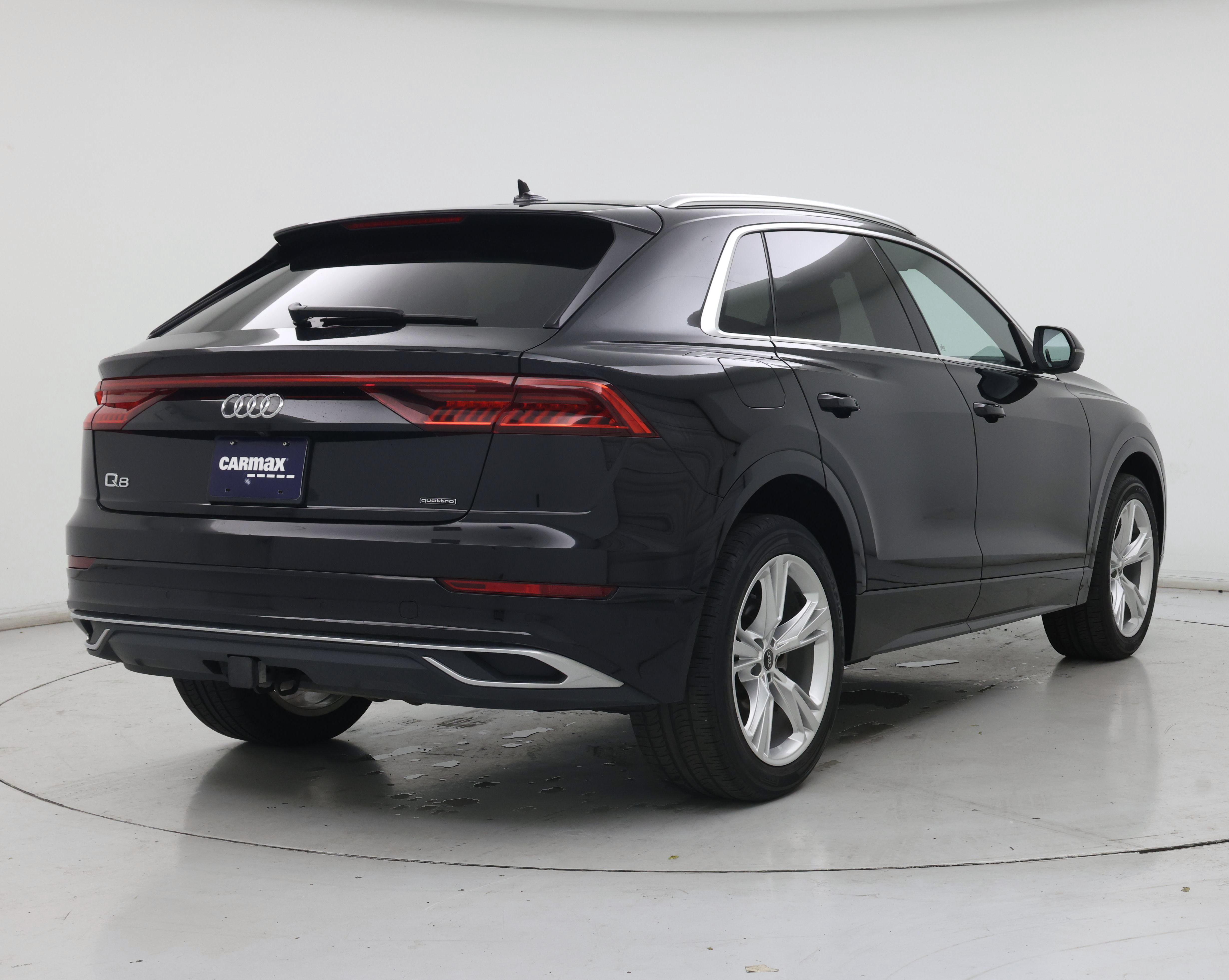 Thumbnail: 2021 Audi Q8 - 8