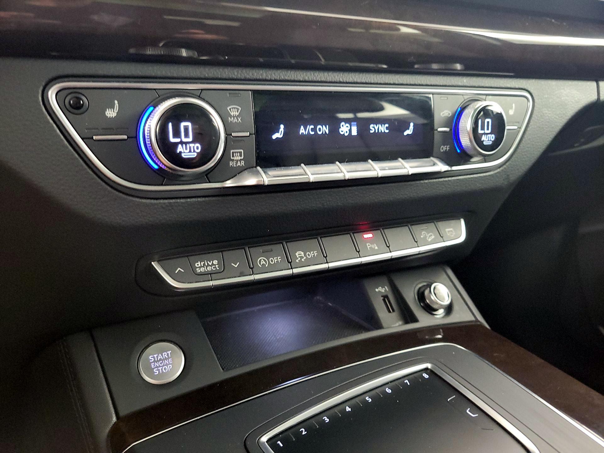 Thumbnail: 2019 Audi Q5 - 16