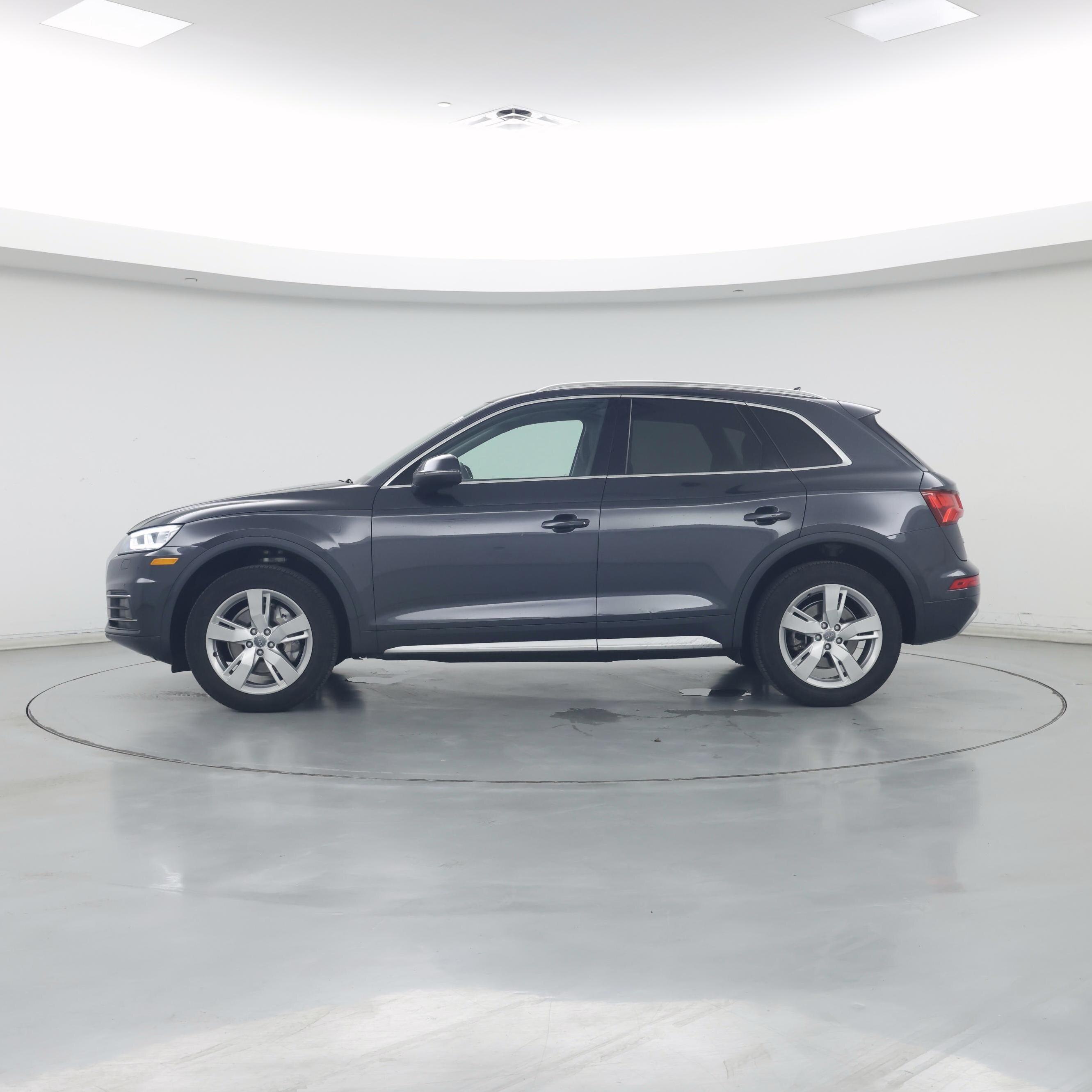 Thumbnail: 2019 Audi Q5 - 3