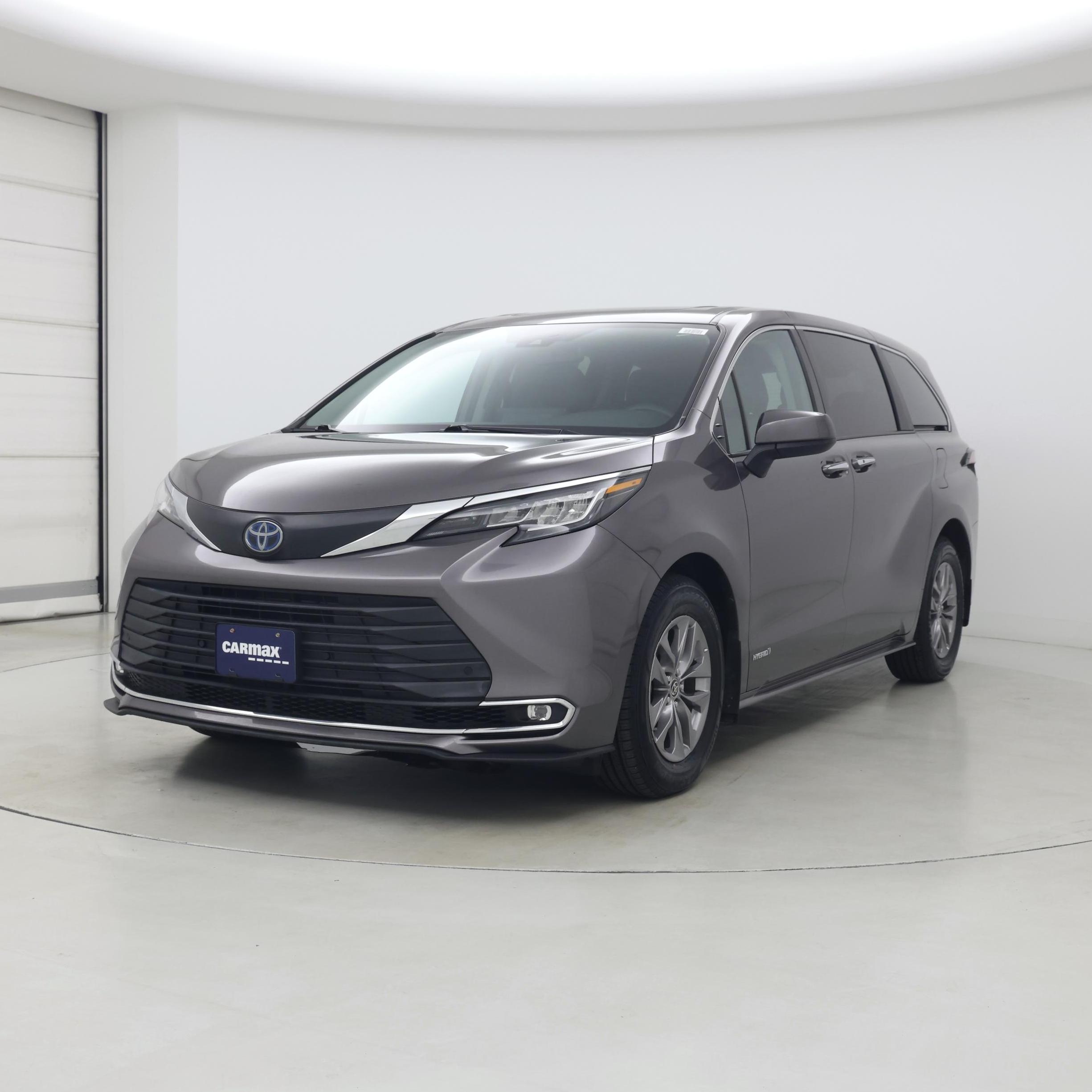 Thumbnail: 2021 Toyota Sienna - 4