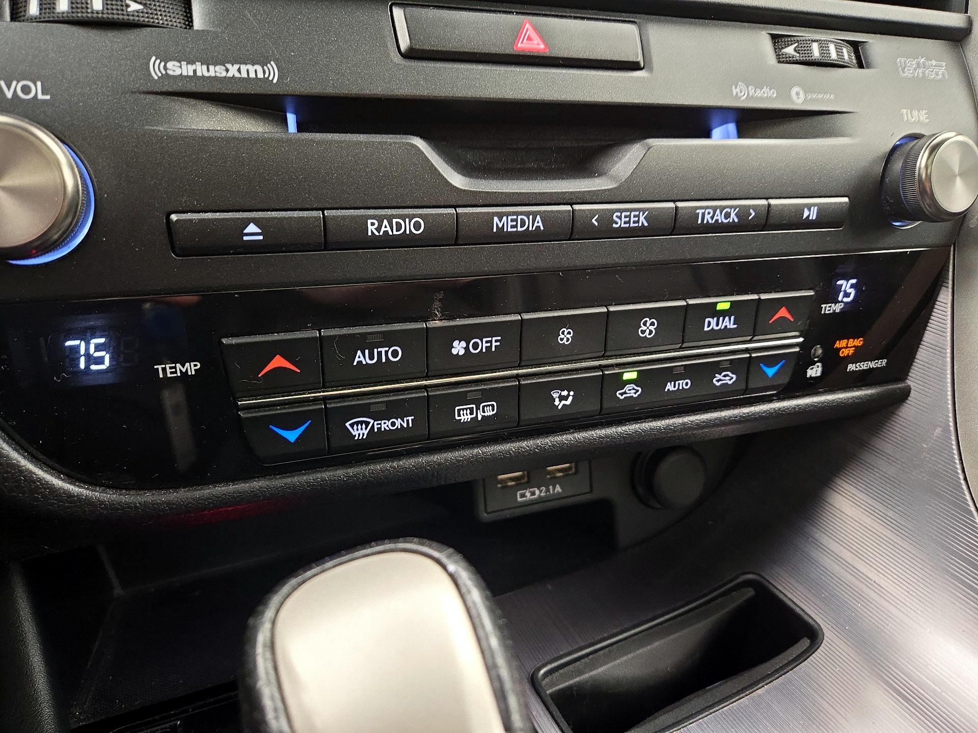 Thumbnail: 2020 Lexus RX - 17