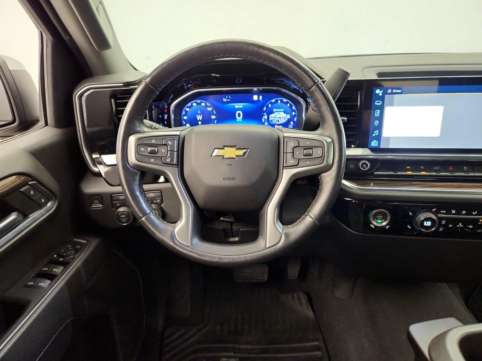 Thumbnail: 2022 Chevrolet Silverado 1500 - 10