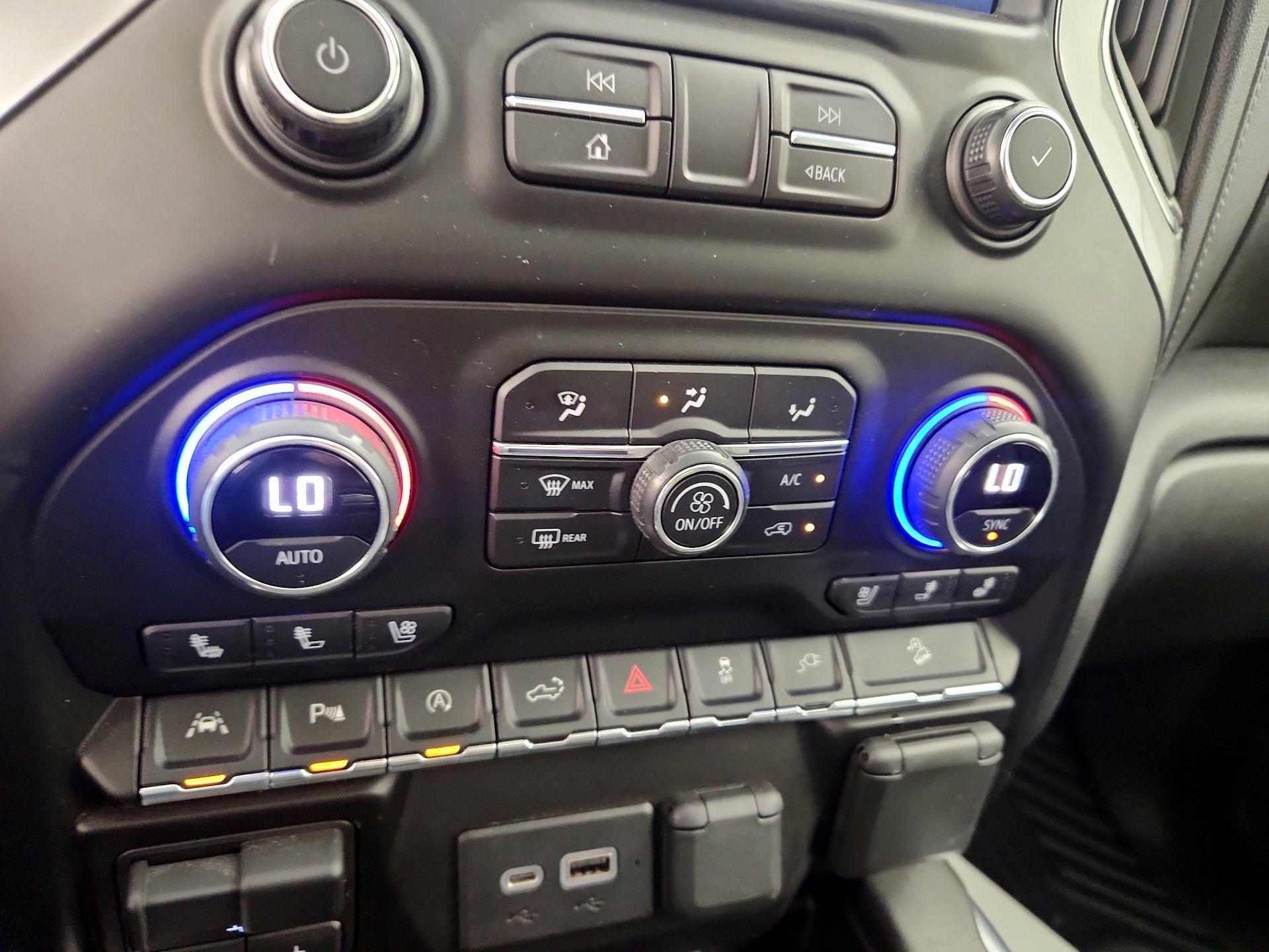 Thumbnail: 2021 Chevrolet Silverado 1500 - 16