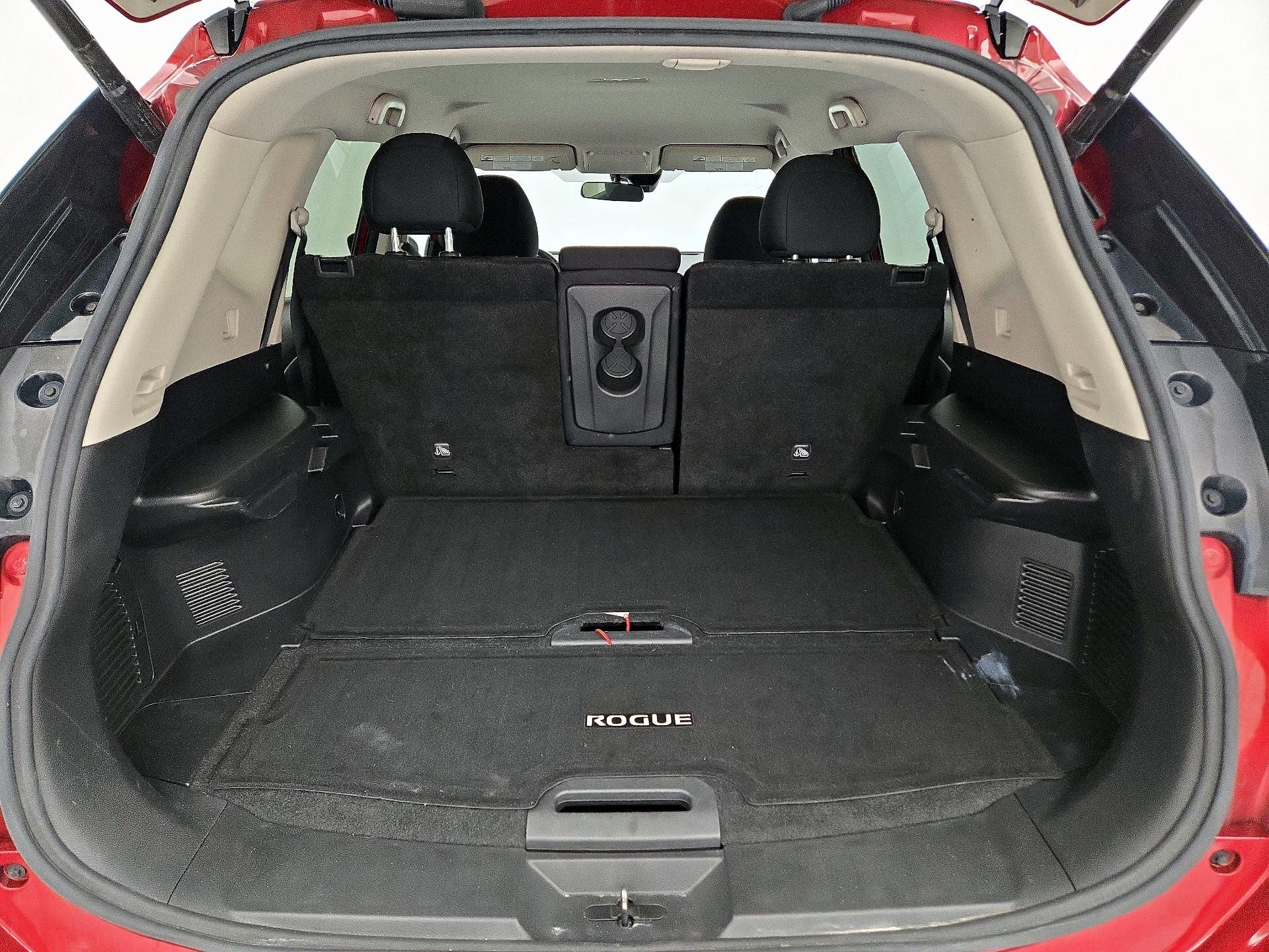 Thumbnail: 2019 Nissan Rogue - 20