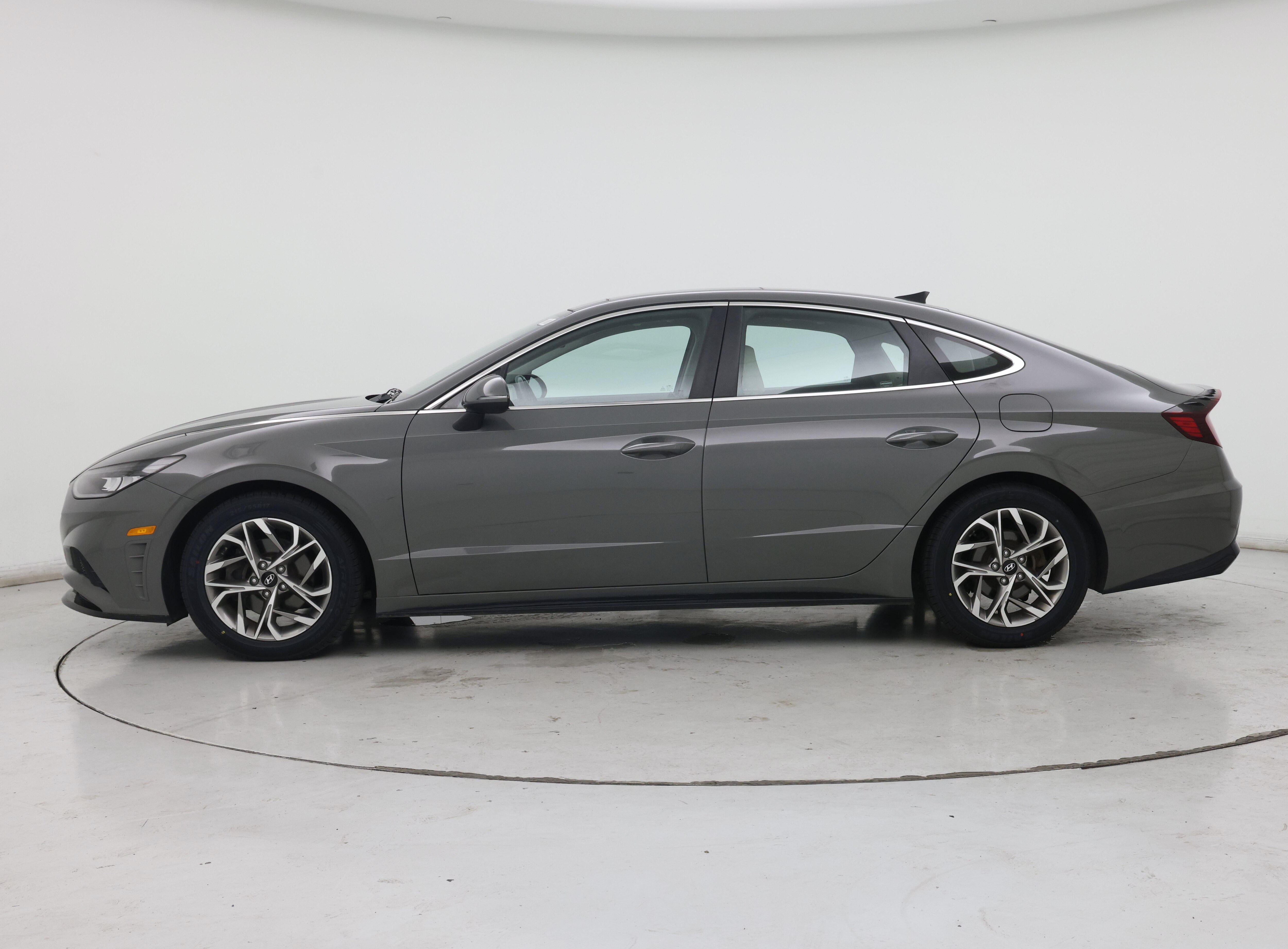 Thumbnail: 2021 Hyundai Sonata - 3