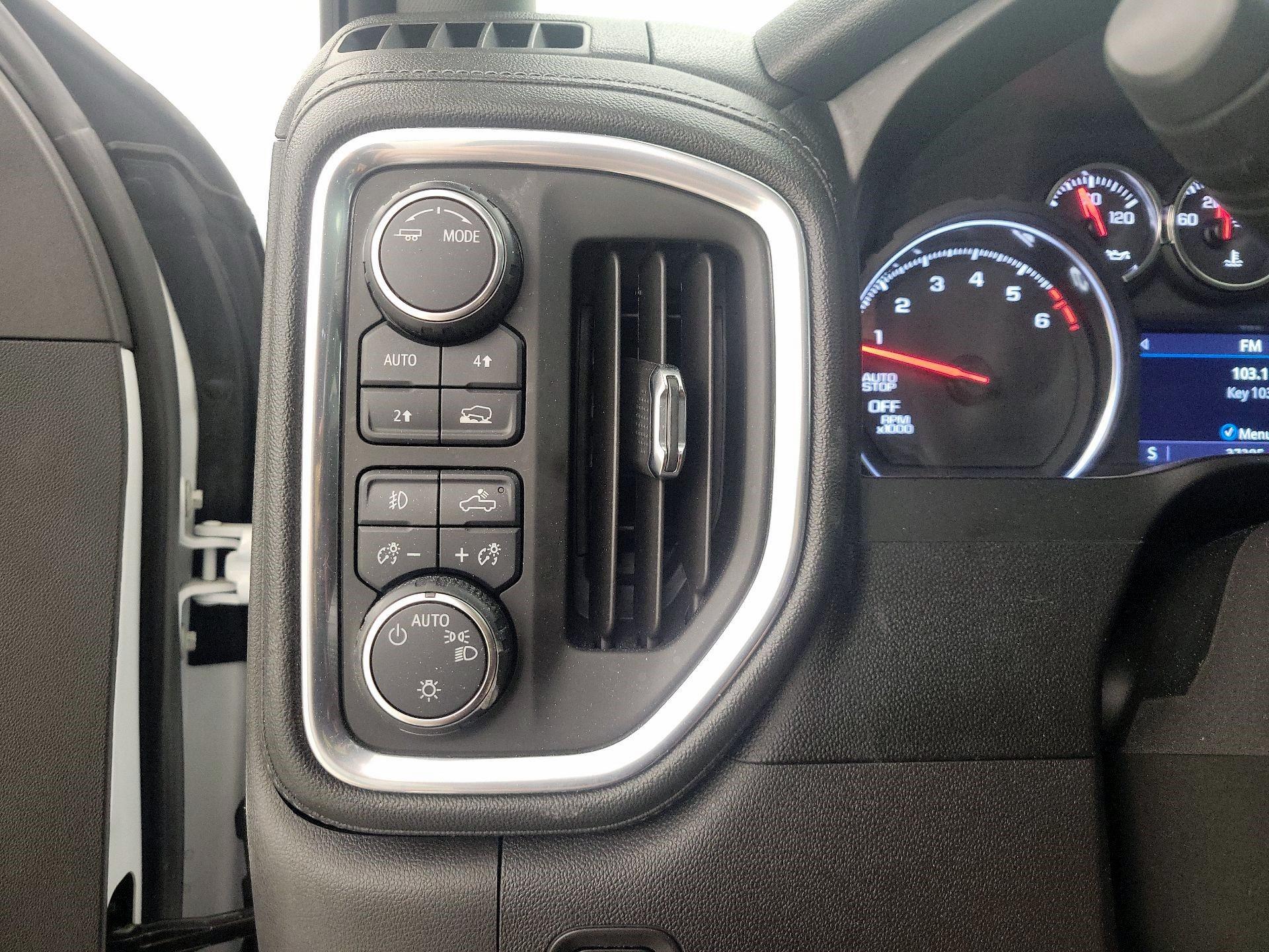Thumbnail: 2021 Chevrolet Silverado 1500 - 13