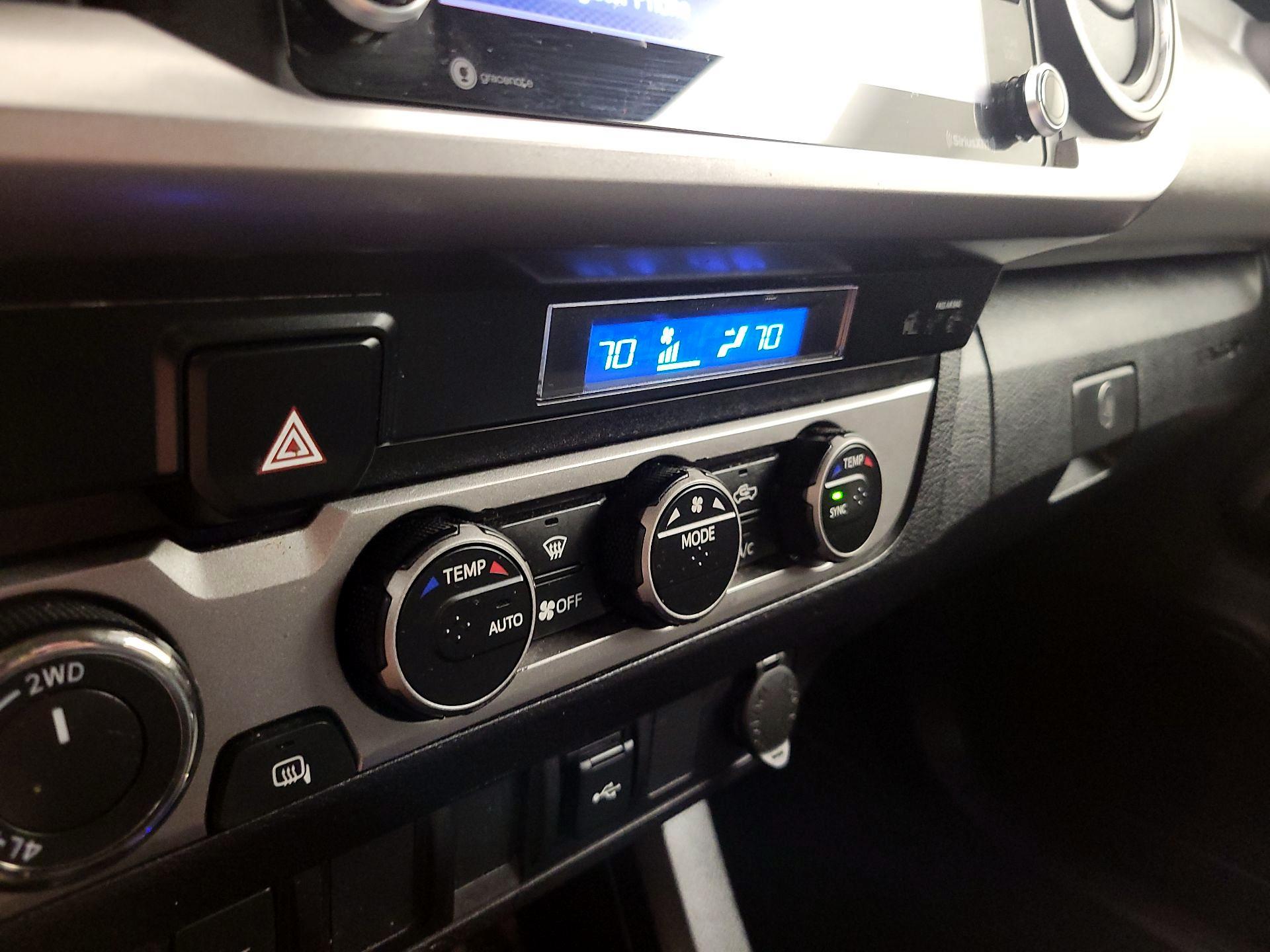 Thumbnail: 2021 Toyota Tacoma - 17