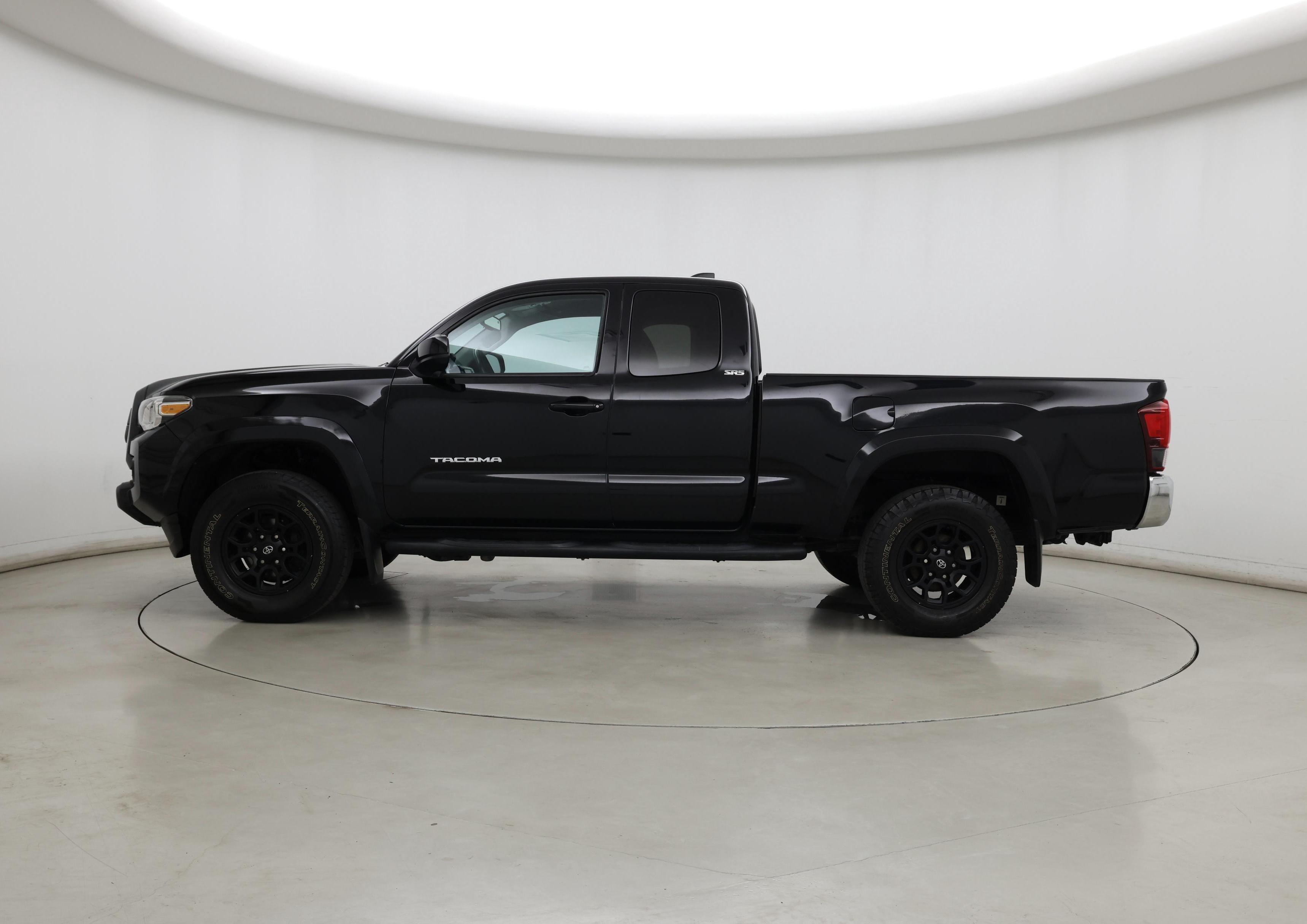 Thumbnail: 2021 Toyota Tacoma - 3