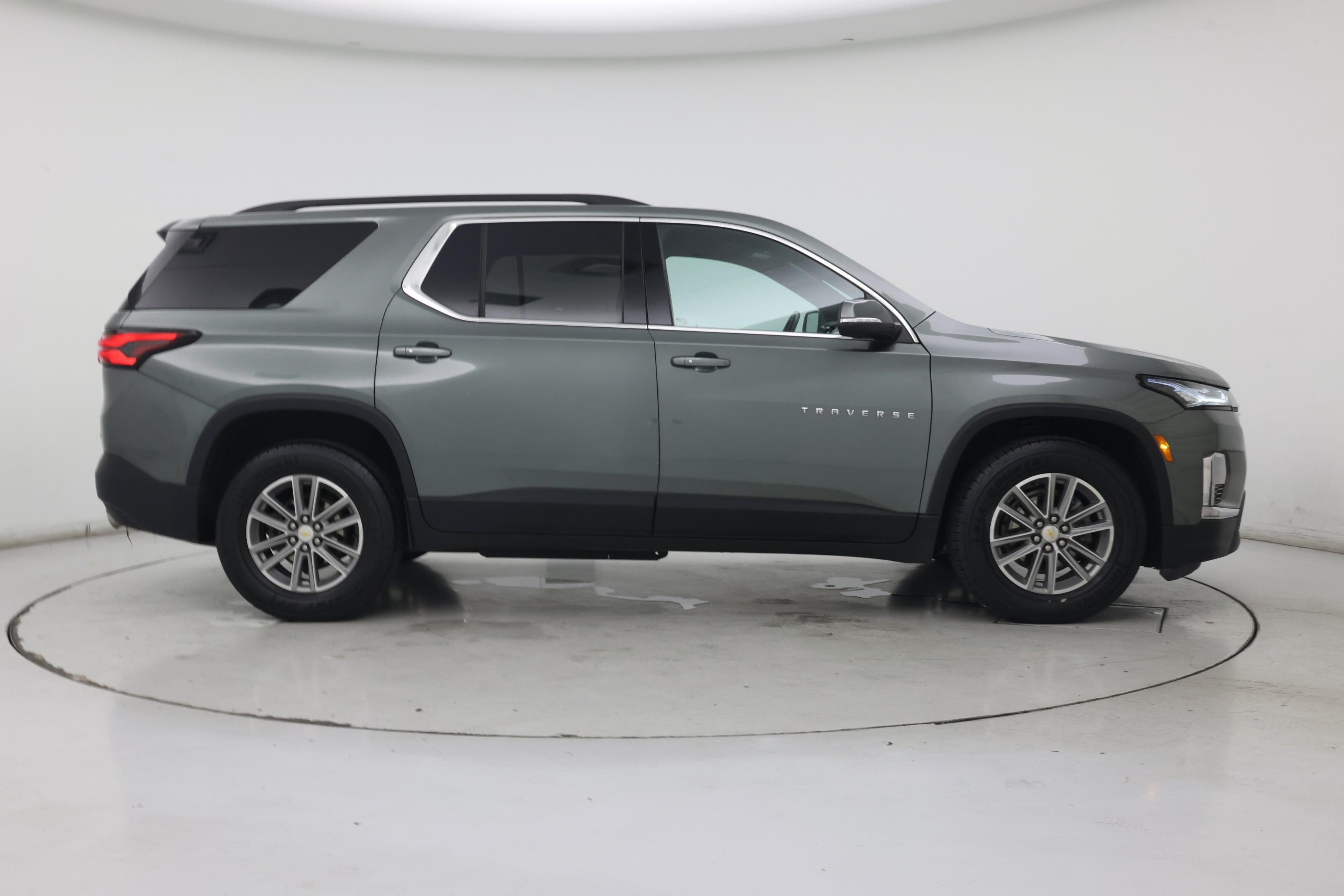 Thumbnail: 2022 Chevrolet Traverse - 7