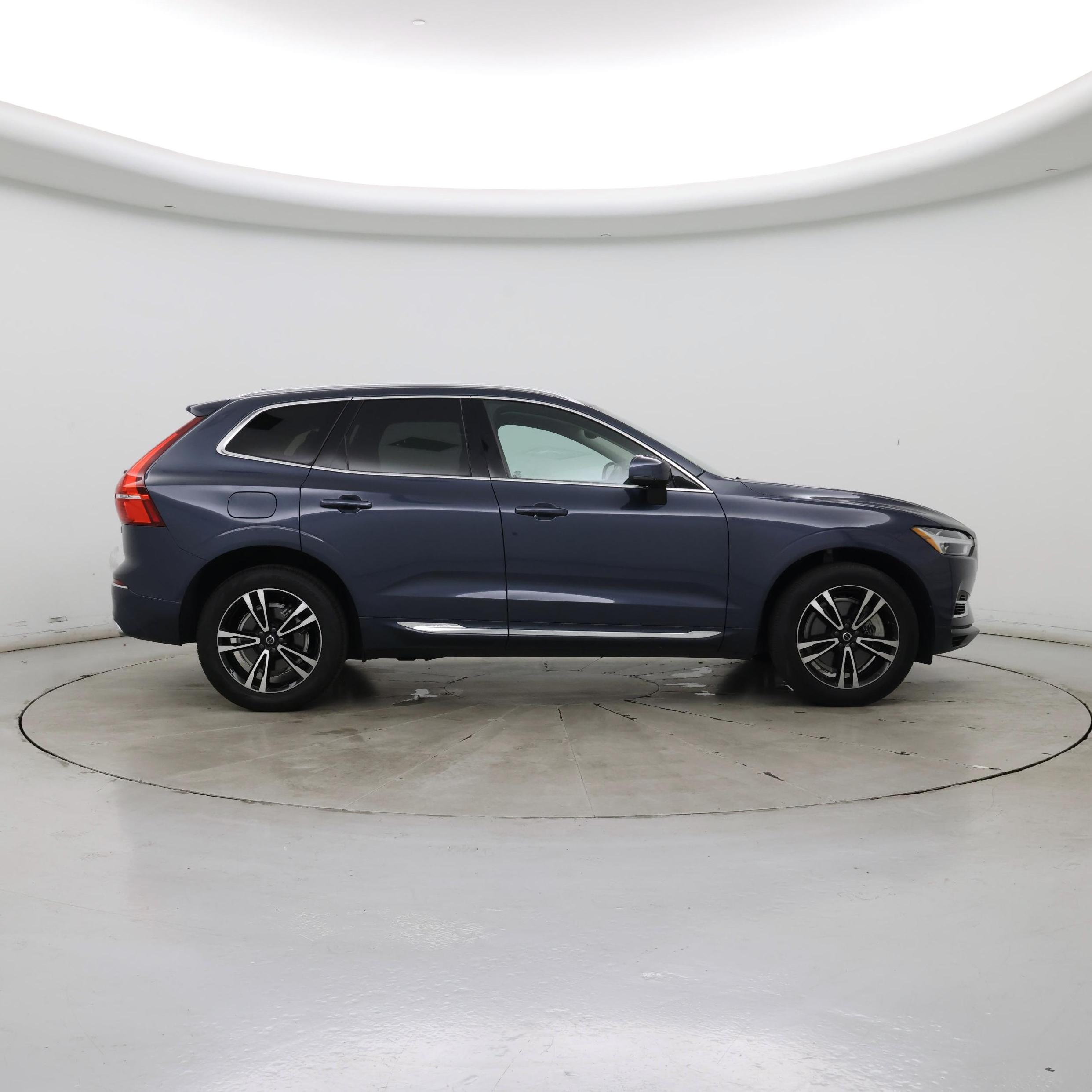Thumbnail: 2021 Volvo XC60 - 7