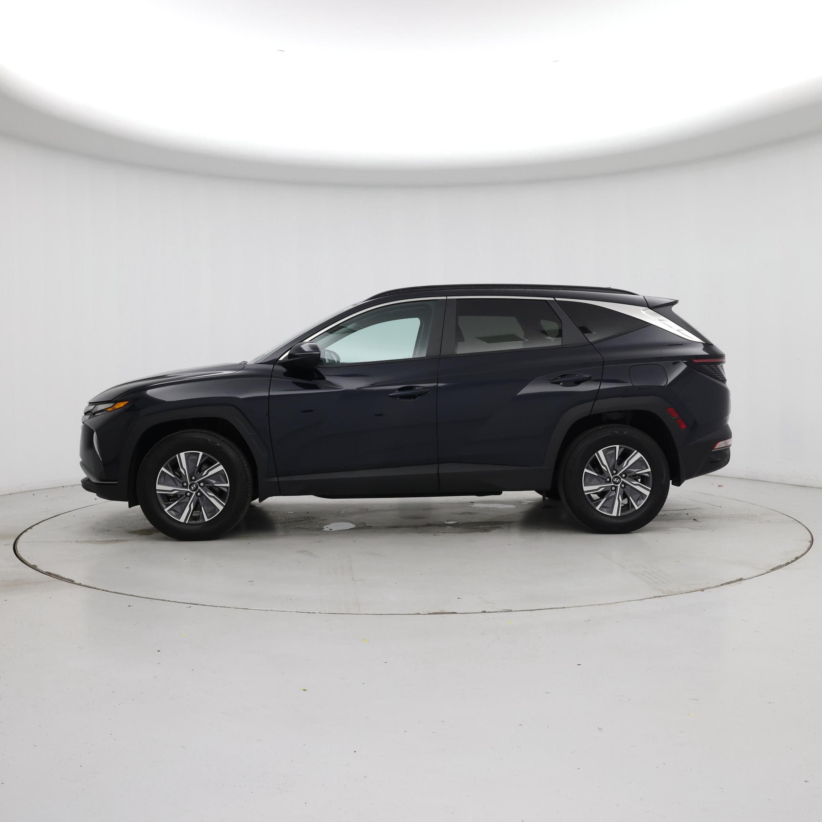 Thumbnail: 2022 Hyundai Tucson - 3