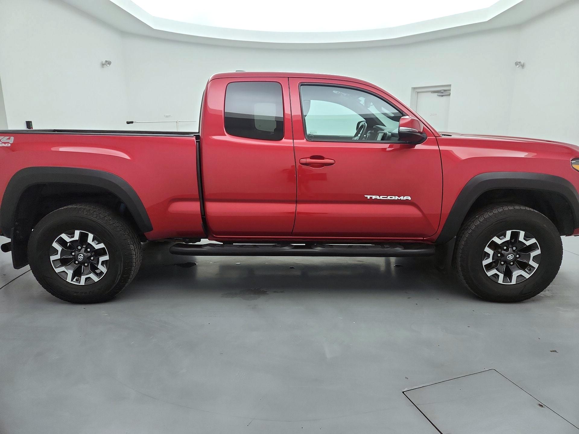 Thumbnail: 2021 Toyota Tacoma - 4