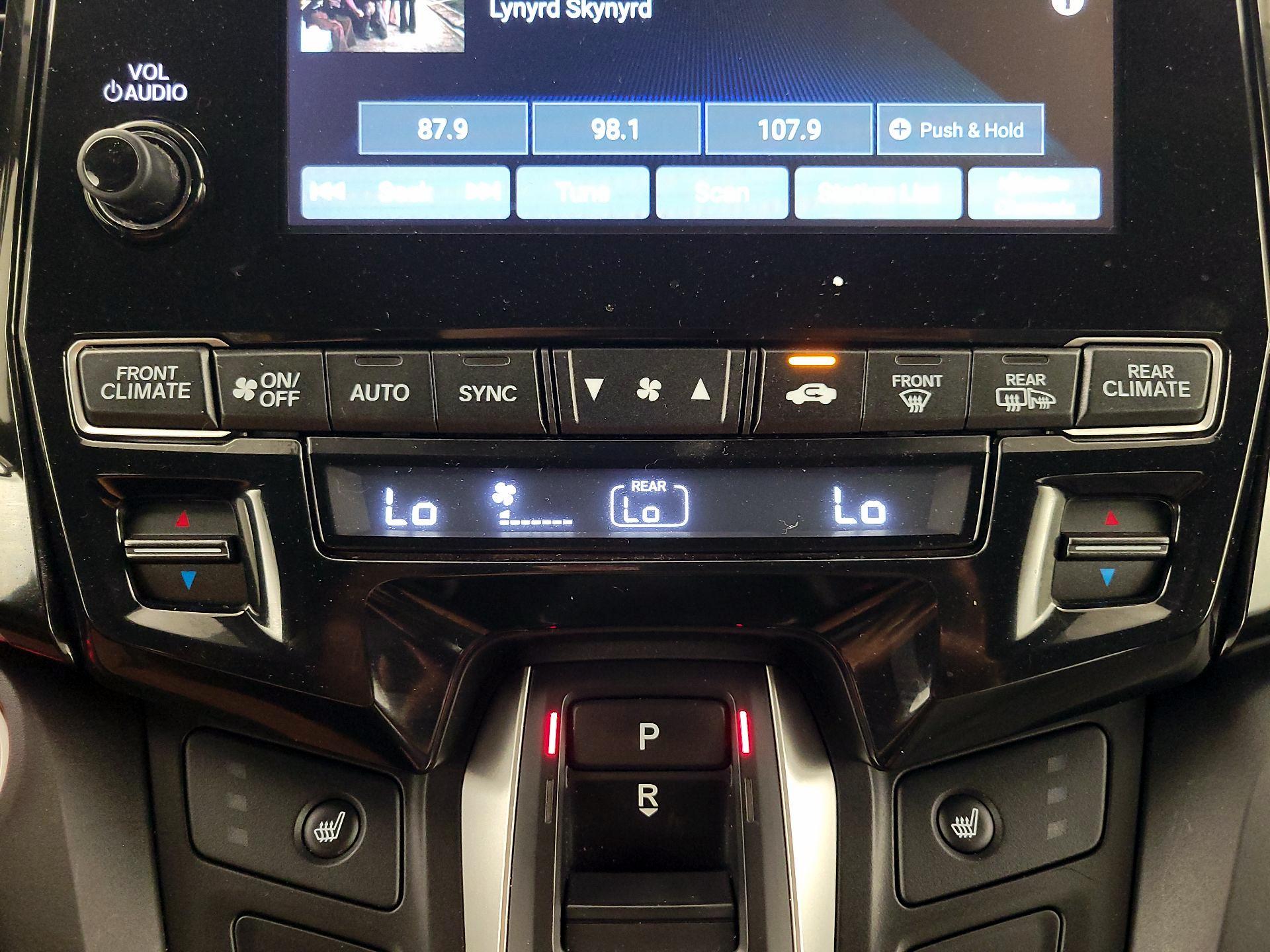 Thumbnail: 2020 Honda Odyssey - 17
