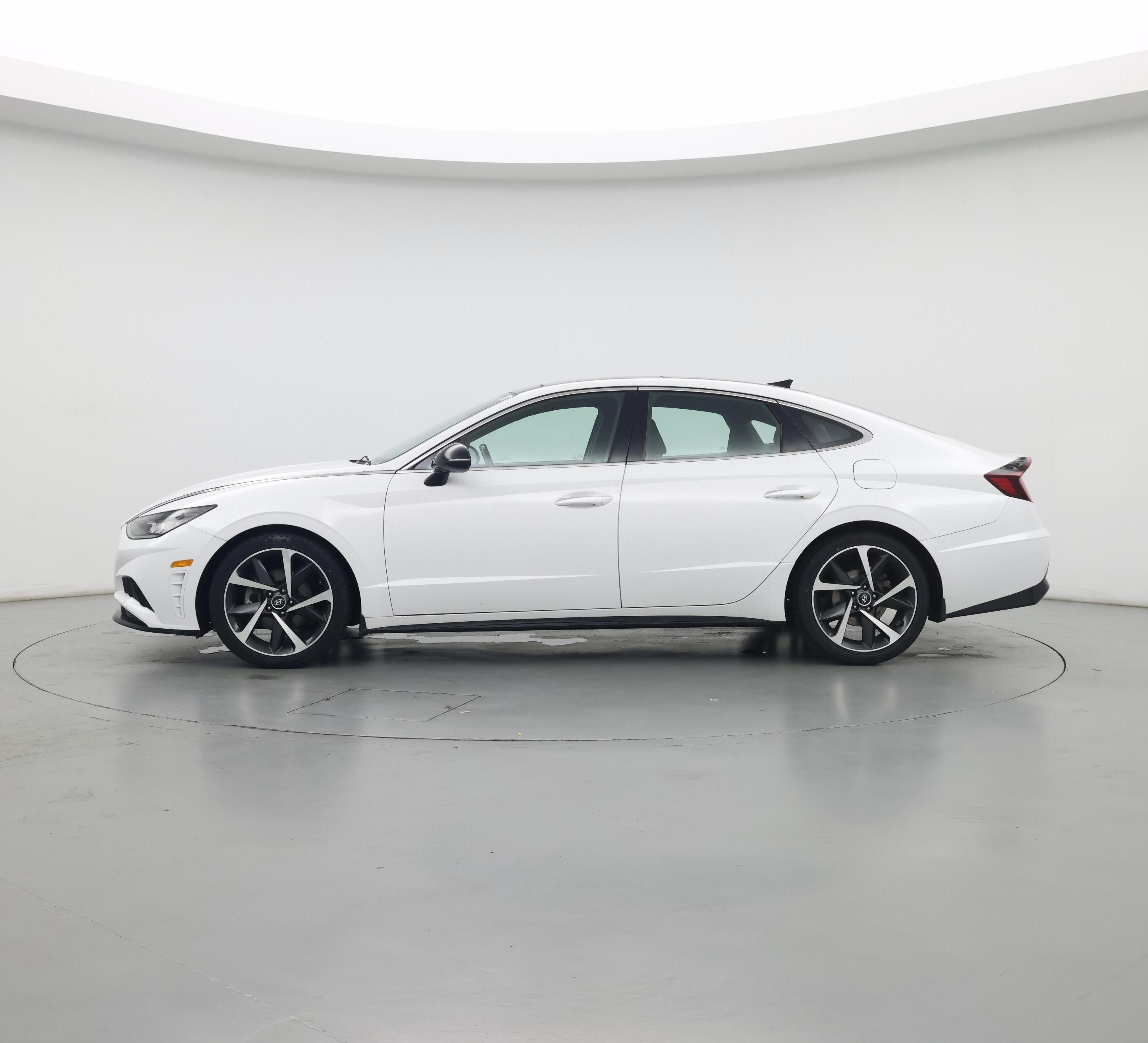 Thumbnail: 2022 Hyundai Sonata - 3