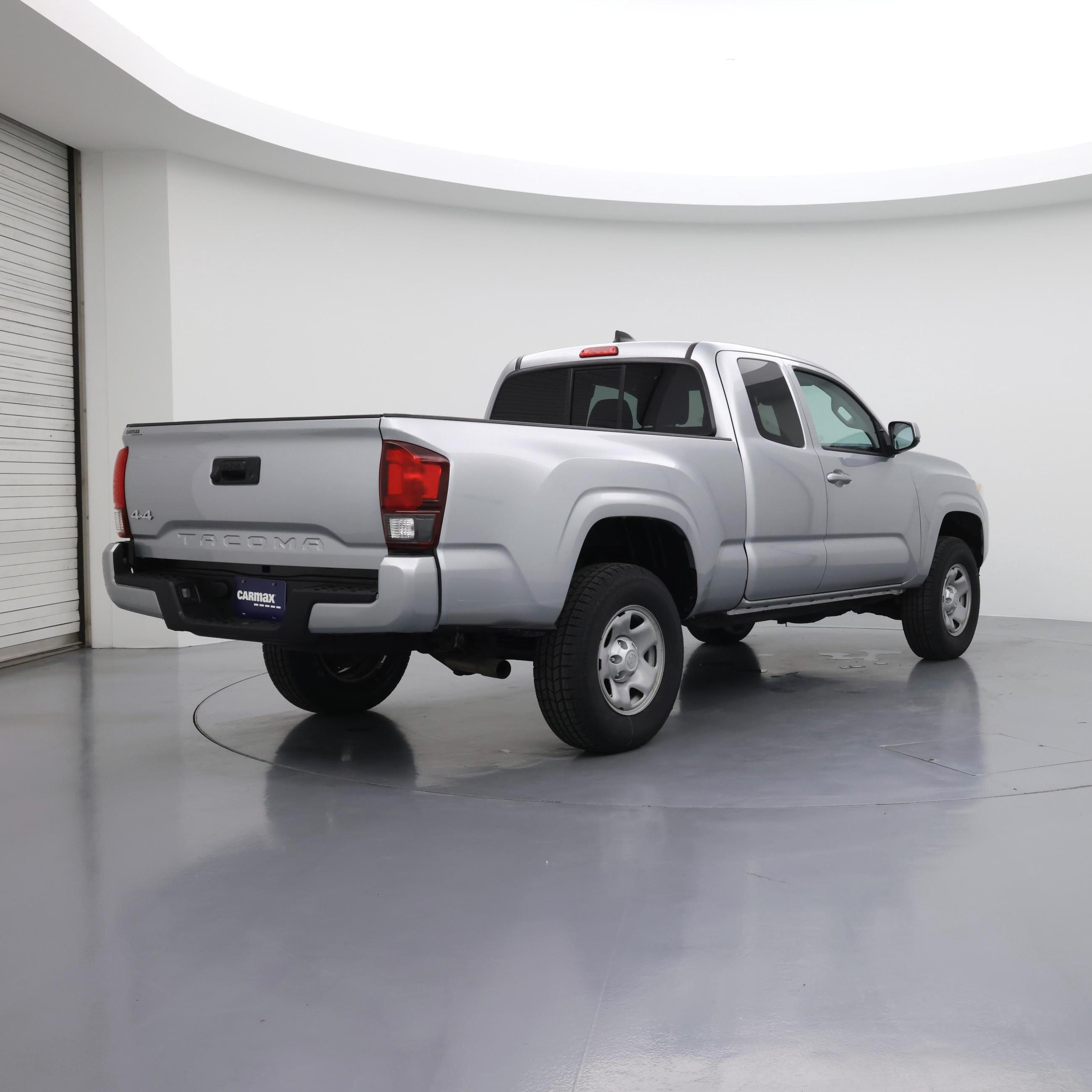 Thumbnail: 2022 Toyota Tacoma - 8