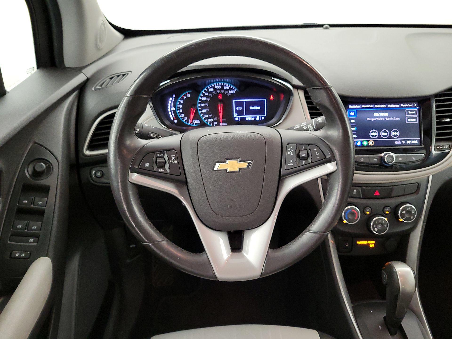 Thumbnail: 2020 Chevrolet Trax - 10