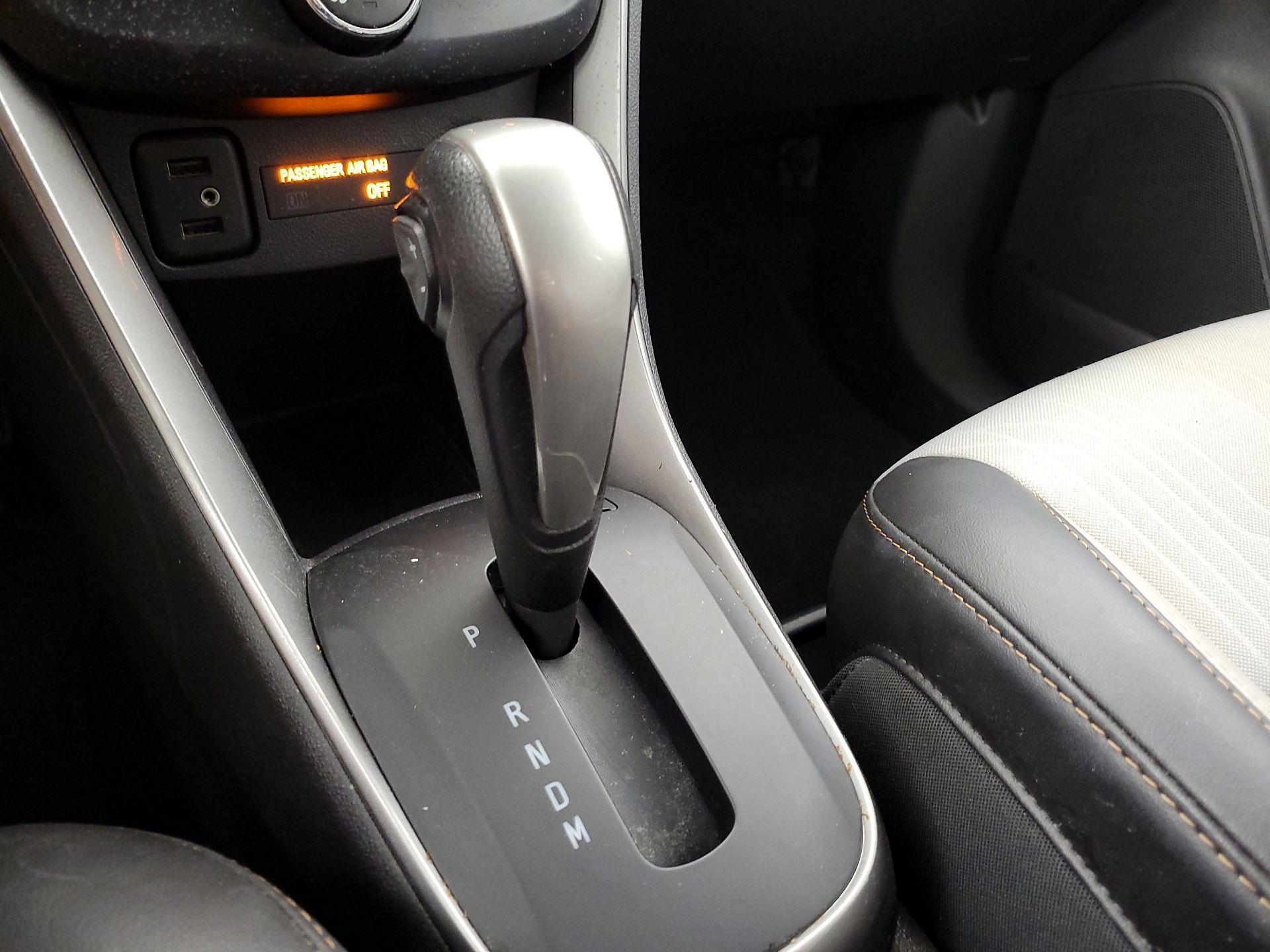 Thumbnail: 2020 Chevrolet Trax - 17