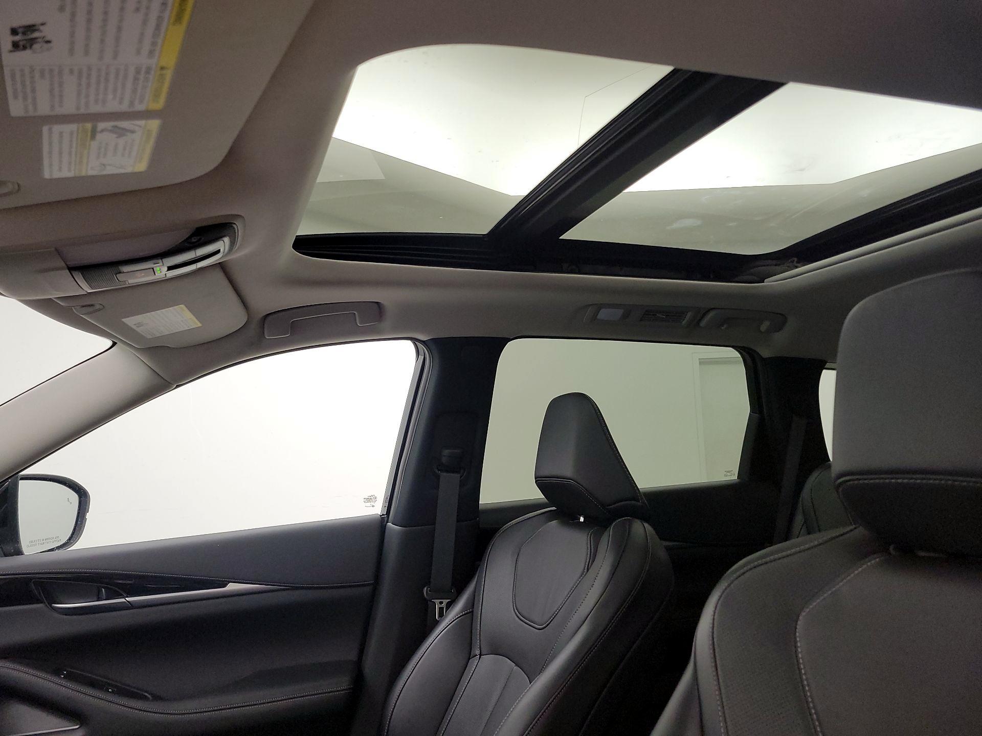 Thumbnail: 2023 INFINITI QX60 - 19