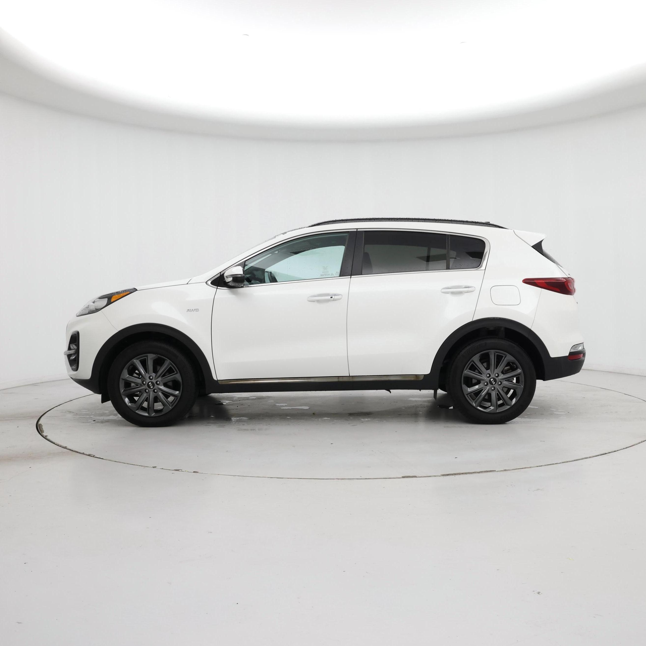 Thumbnail: 2020 Kia Sportage - 3