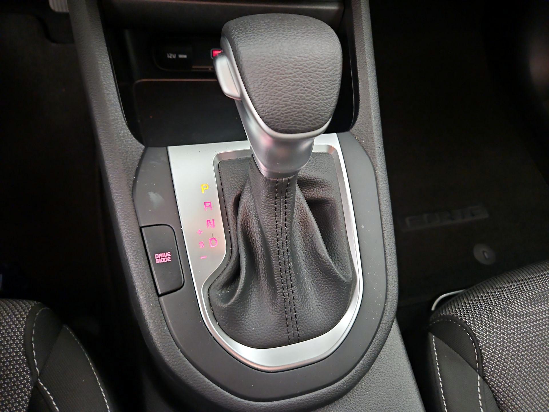 Thumbnail: 2024 Kia Forte - 17
