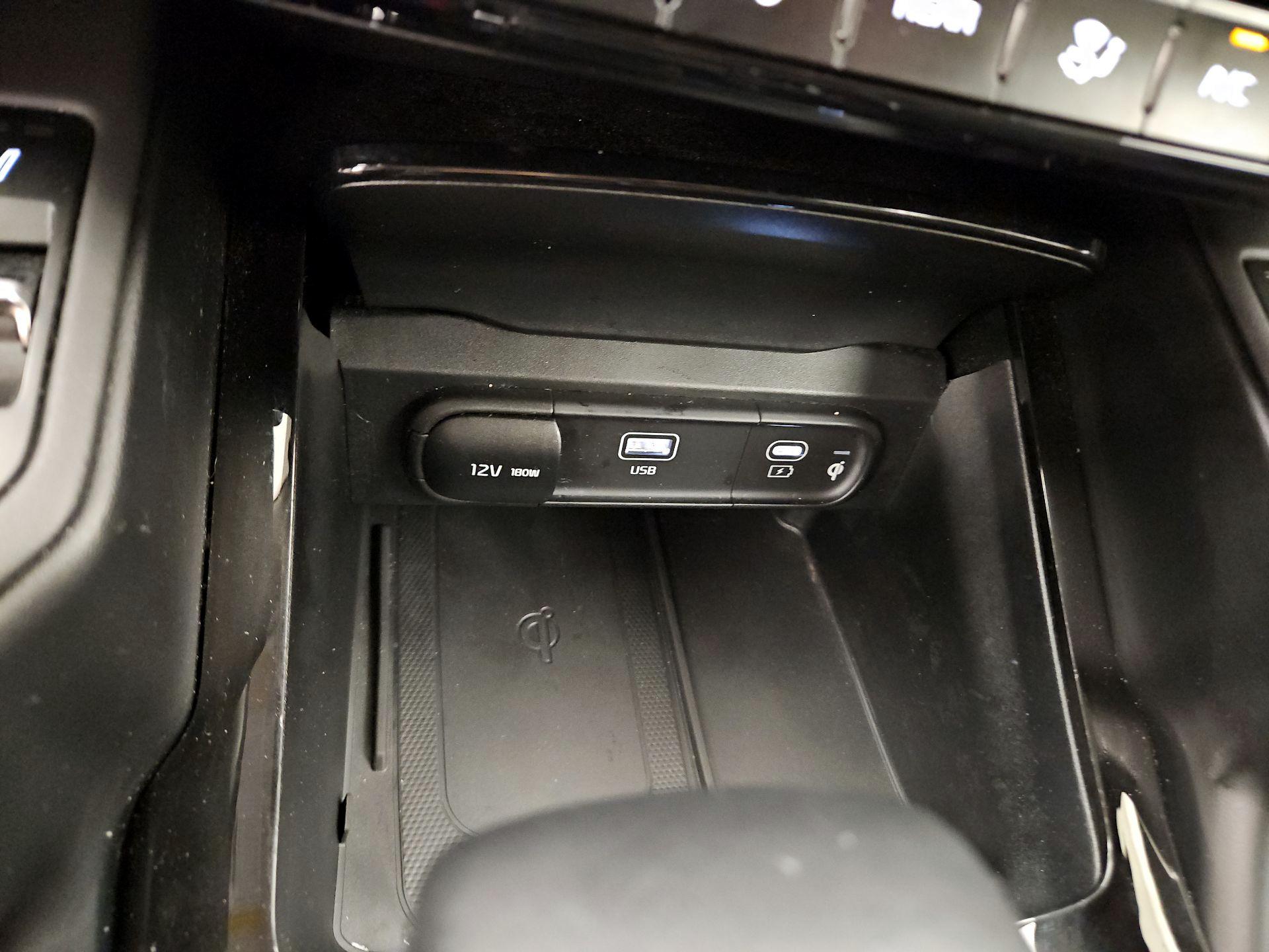 Thumbnail: 2023 Kia Telluride - 19