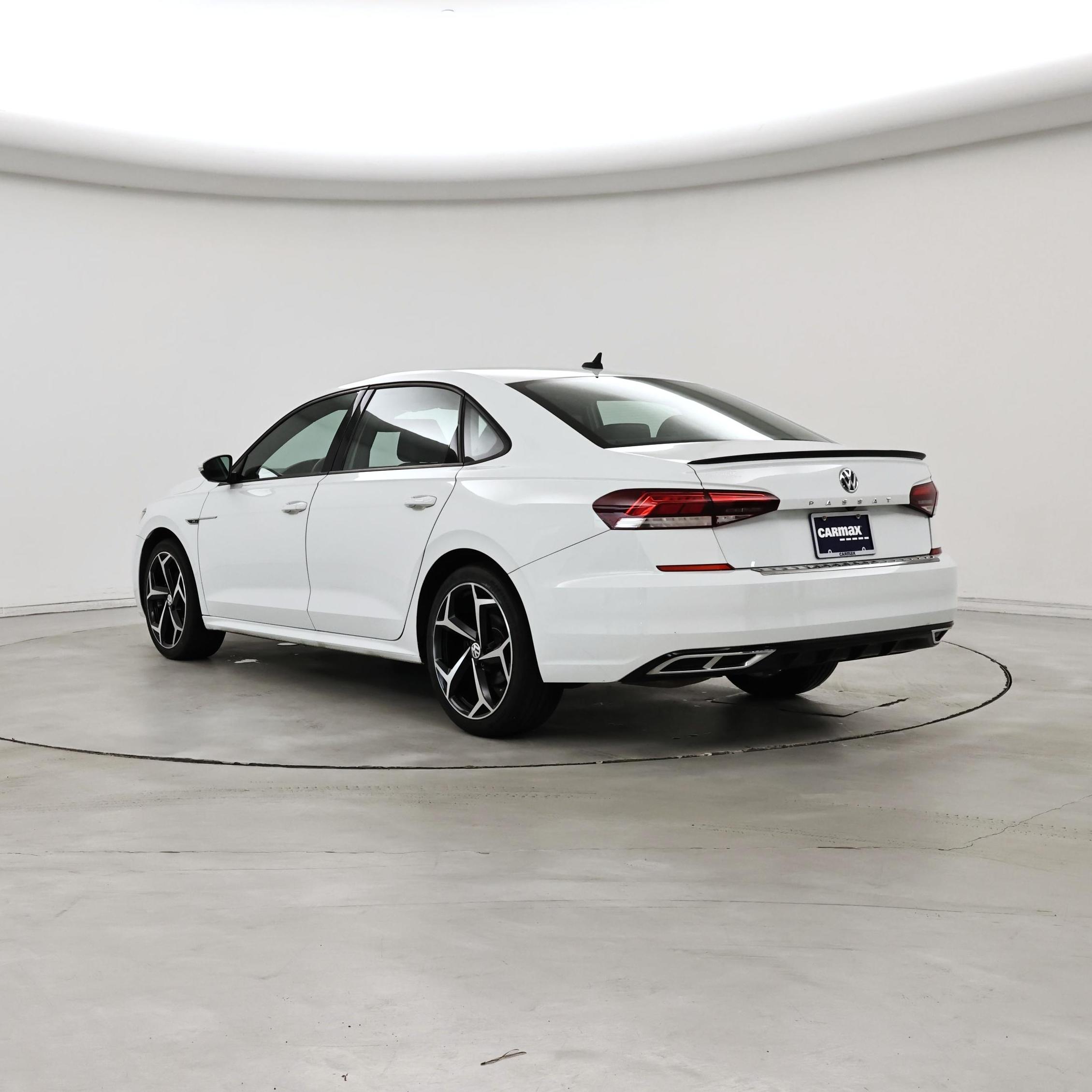 Thumbnail: 2021 Volkswagen Passat - 2