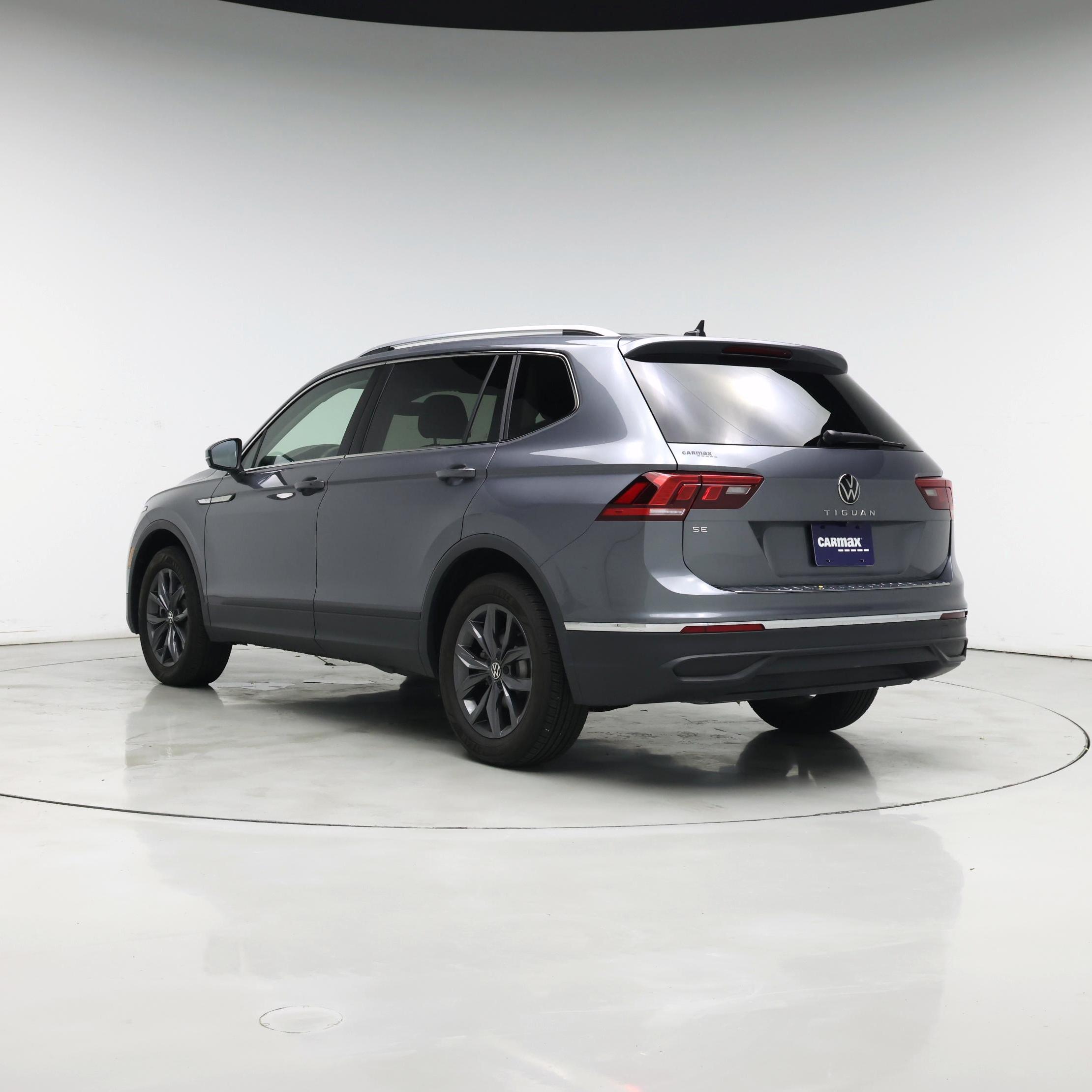 Thumbnail: 2023 Volkswagen Tiguan - 2