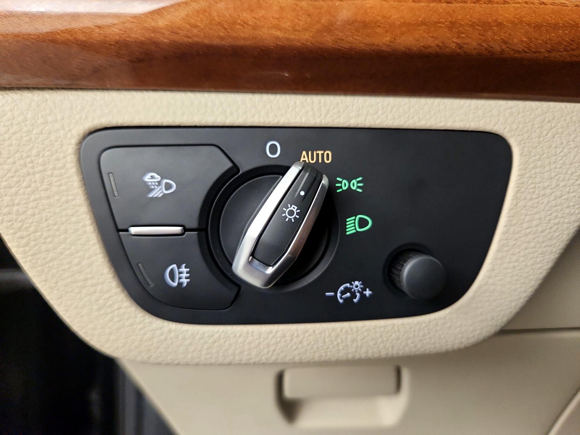 Thumbnail: 2022 Audi Q5 - 13