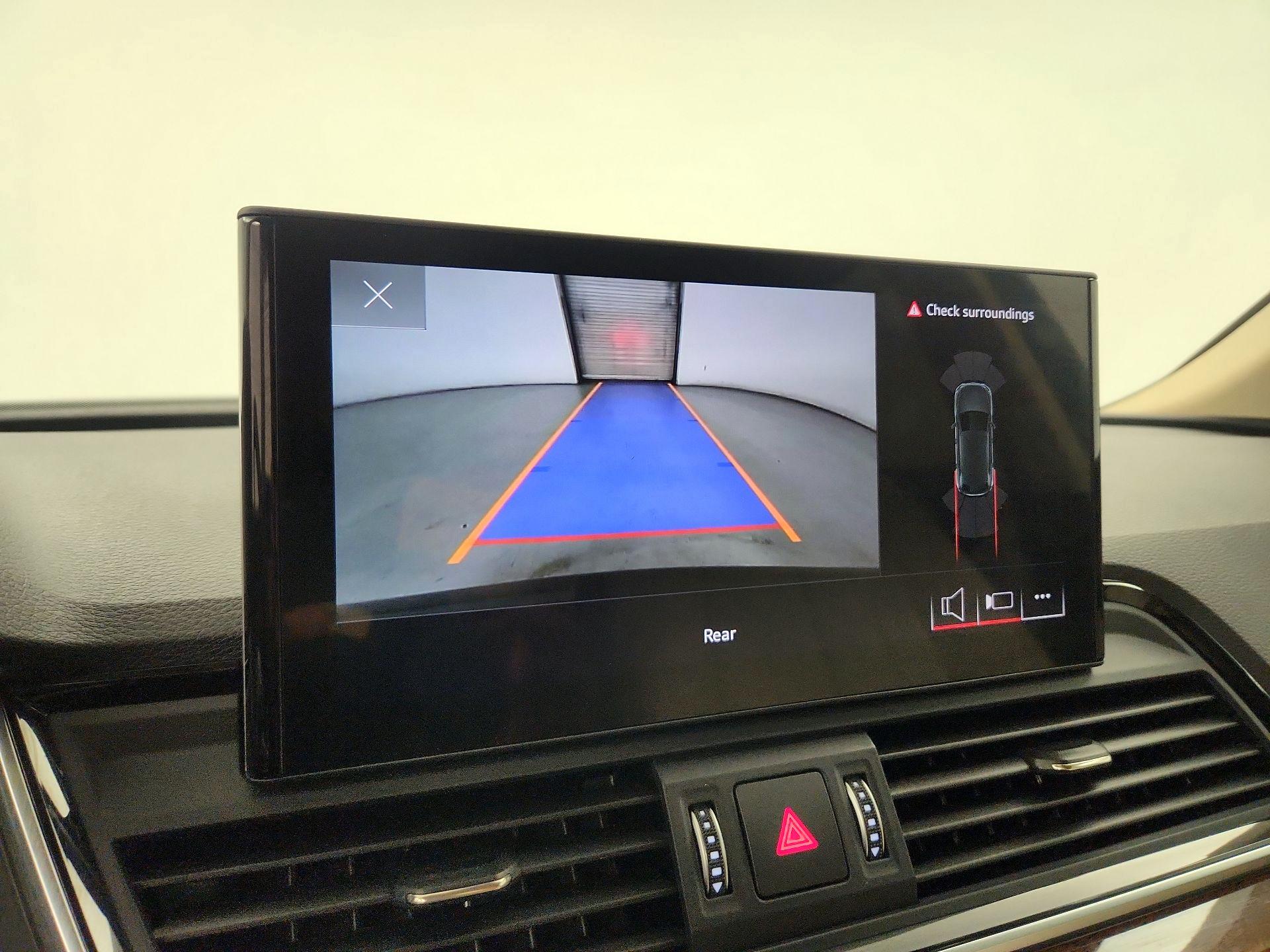 Thumbnail: 2022 Audi Q5 - 14