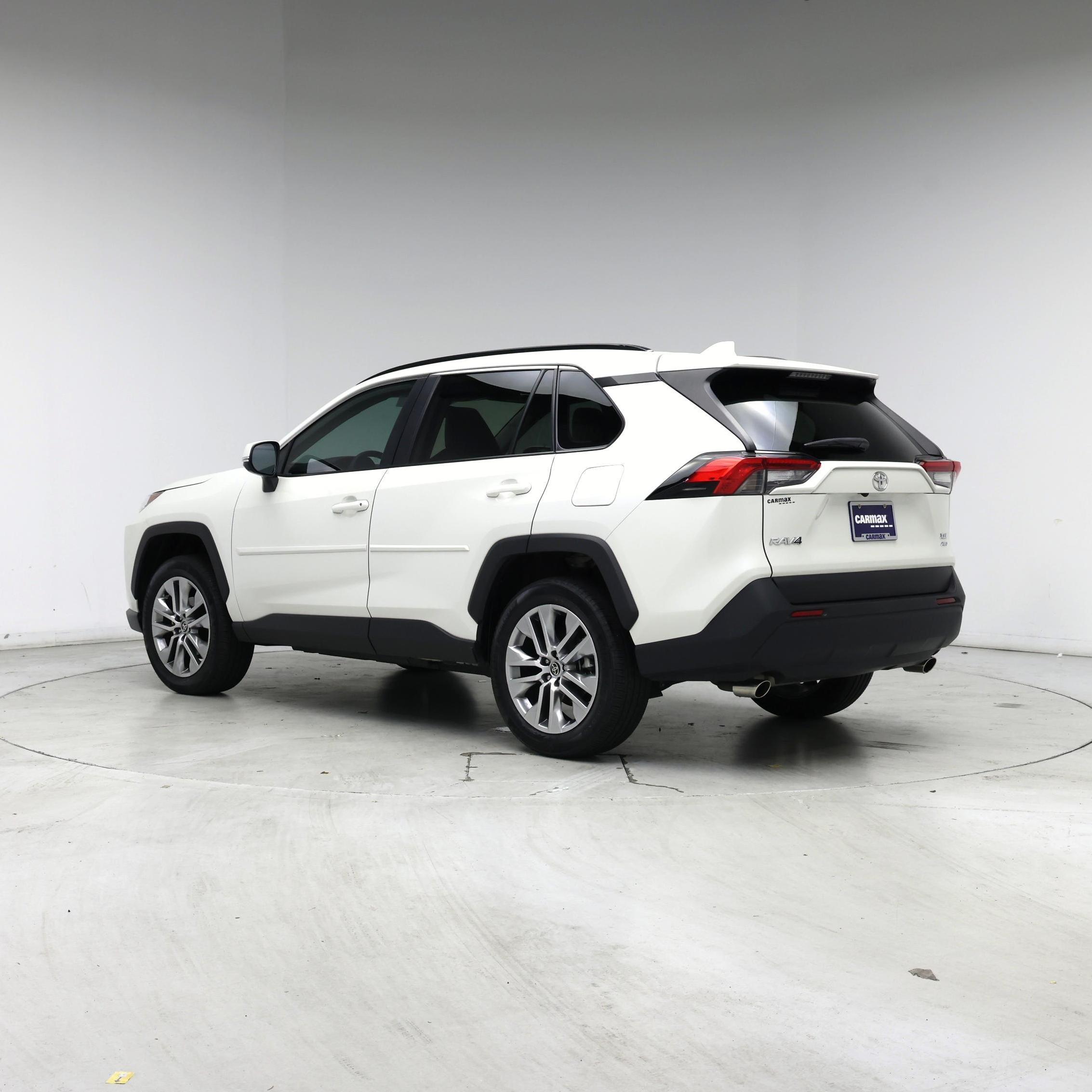 Thumbnail: 2022 Toyota RAV4 - 2