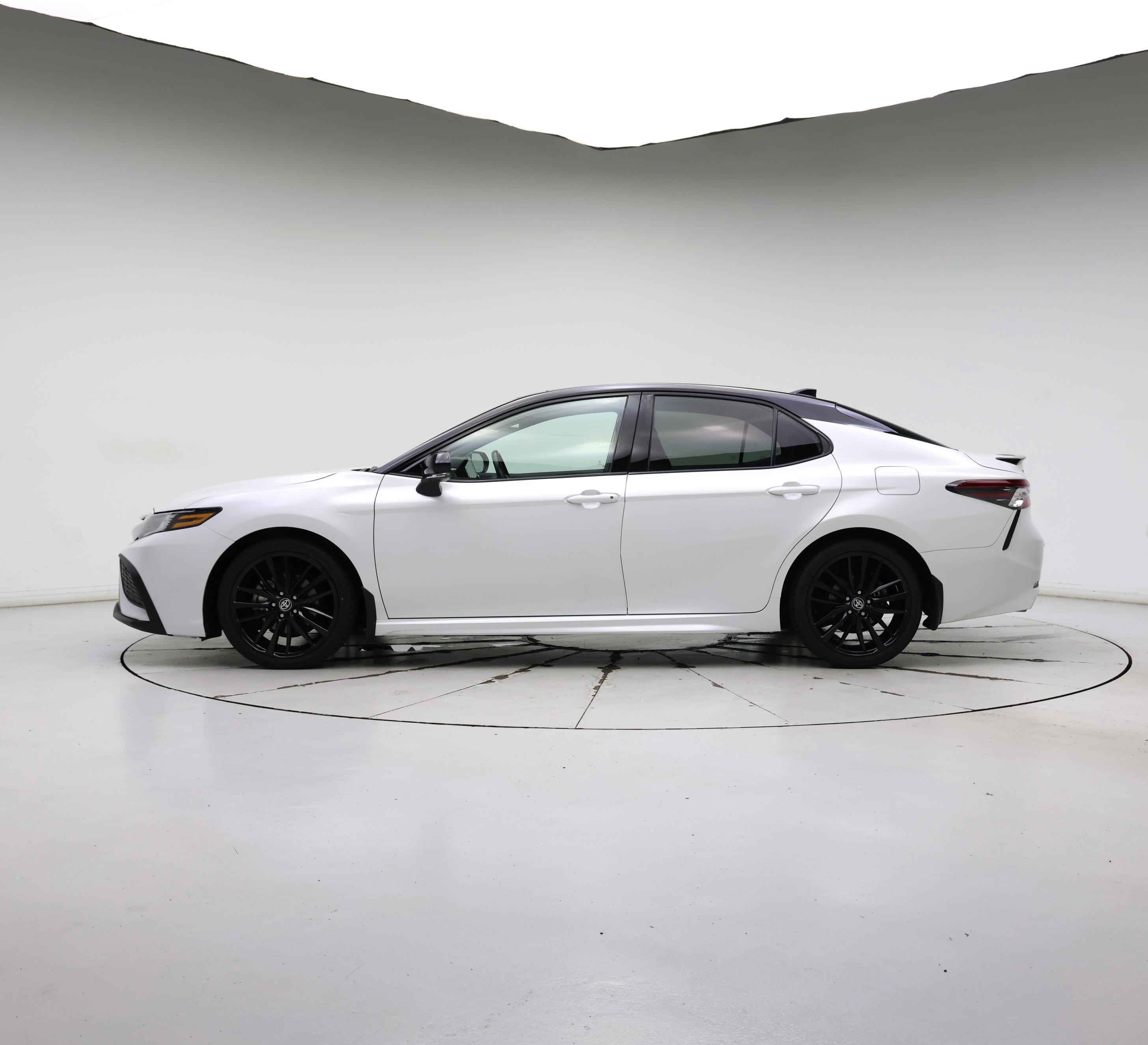 Thumbnail: 2023 Toyota Camry - 3