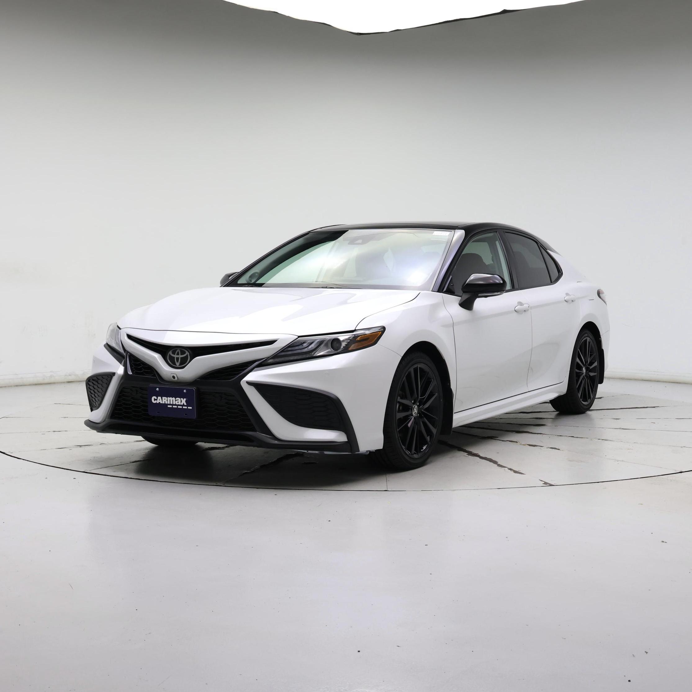 Thumbnail: 2023 Toyota Camry - 4