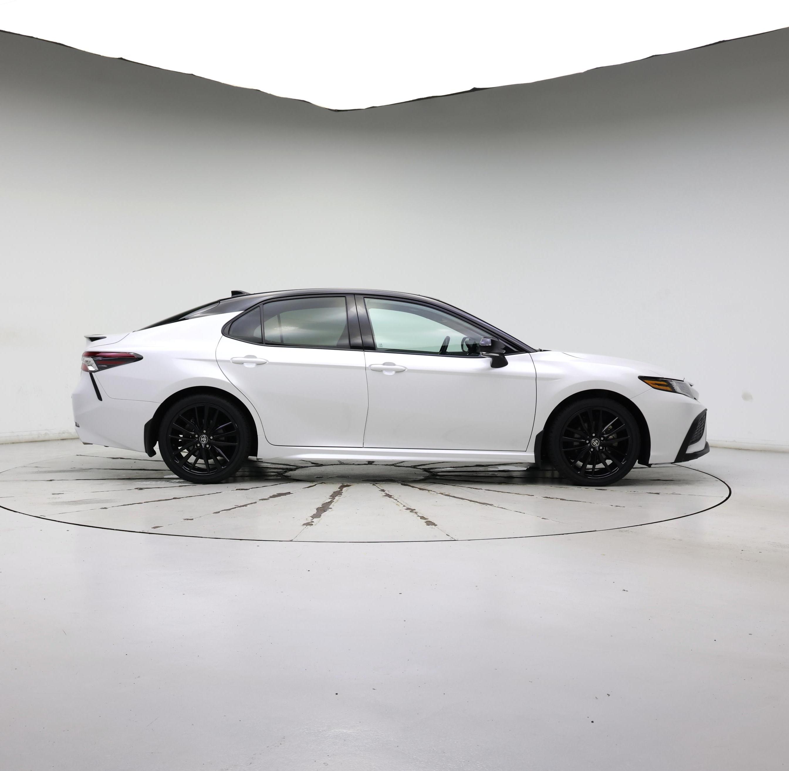 Thumbnail: 2023 Toyota Camry - 7