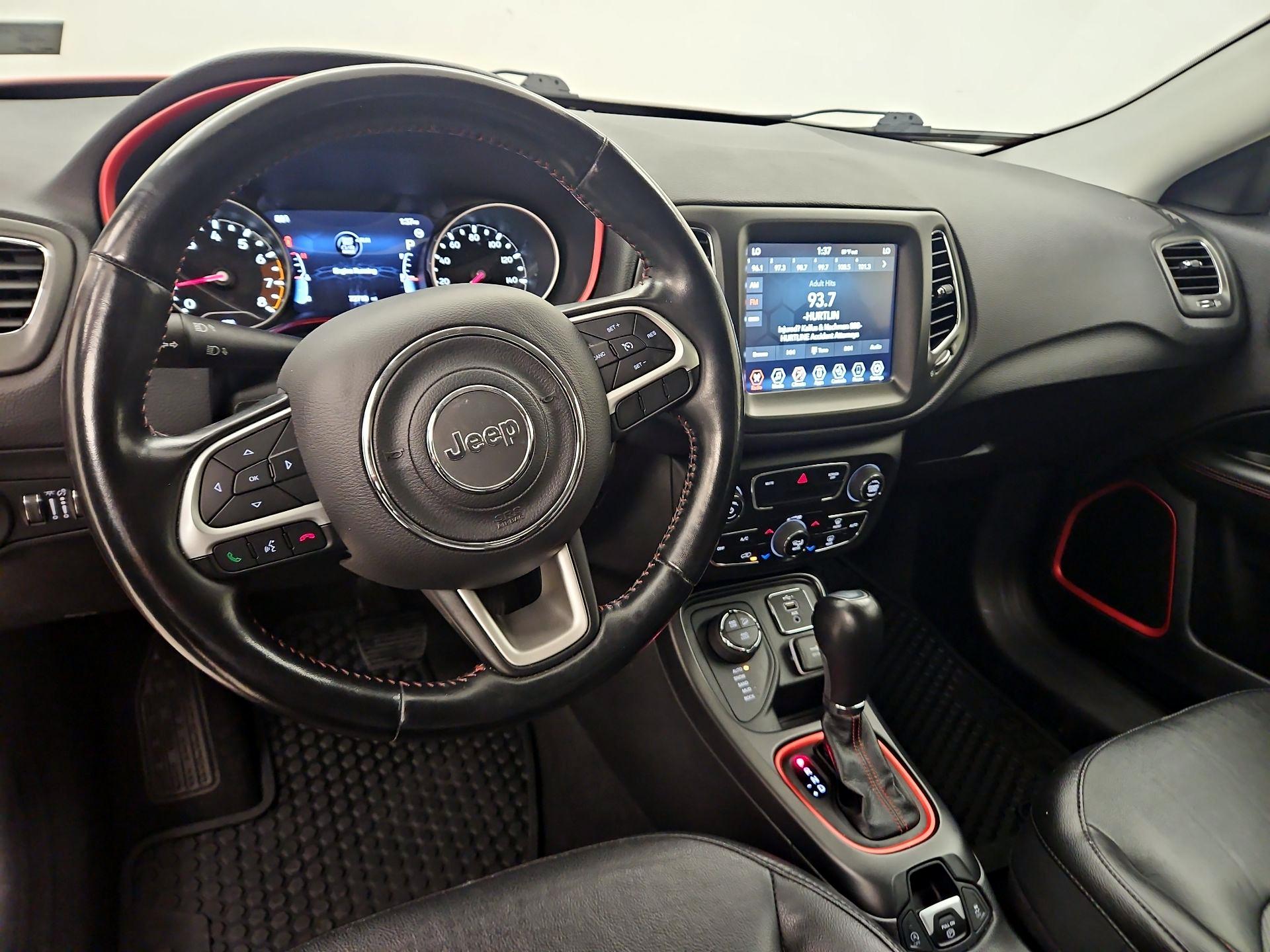 Thumbnail: 2020 Jeep Compass - 9