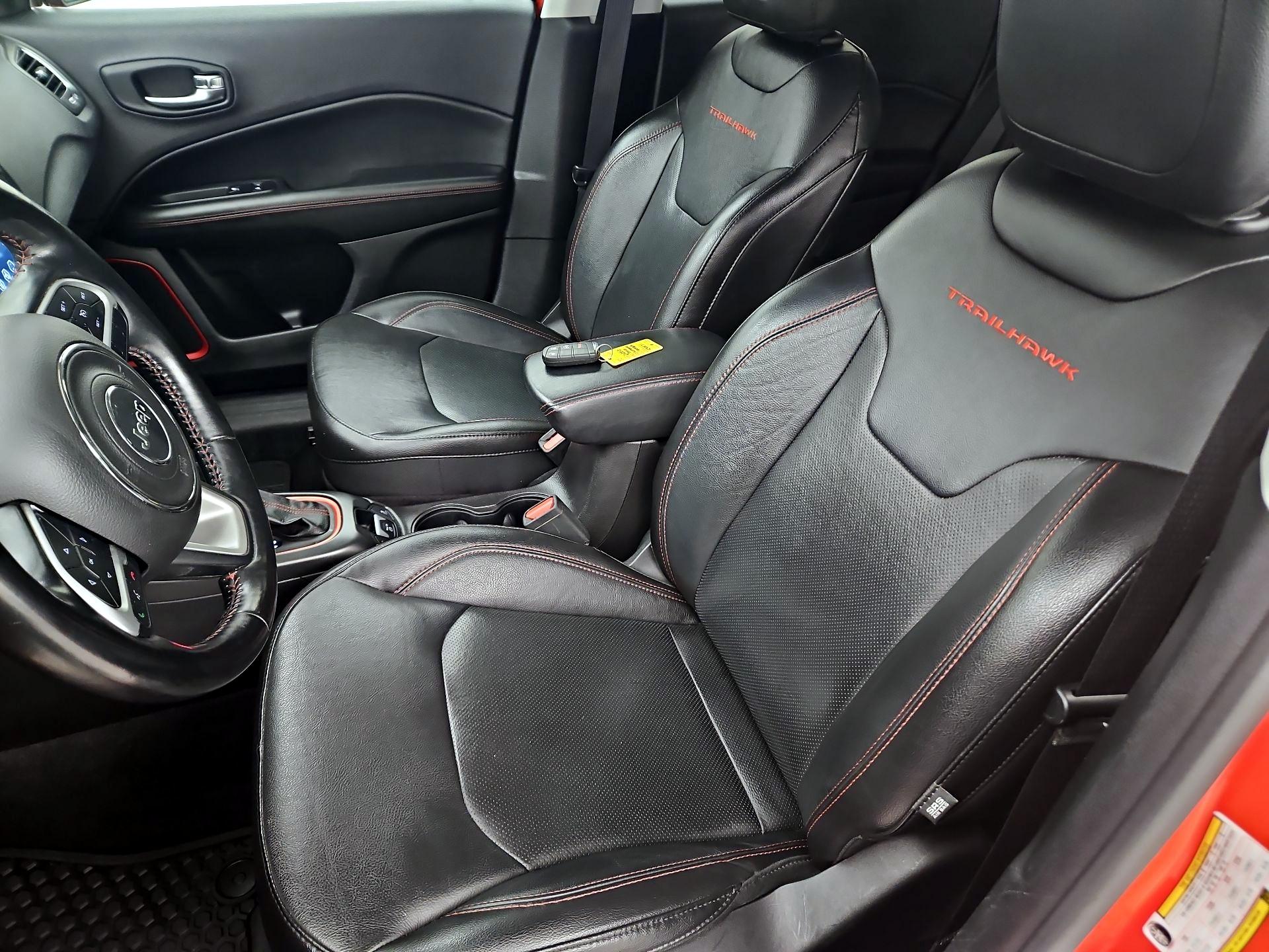 Thumbnail: 2020 Jeep Compass - 11
