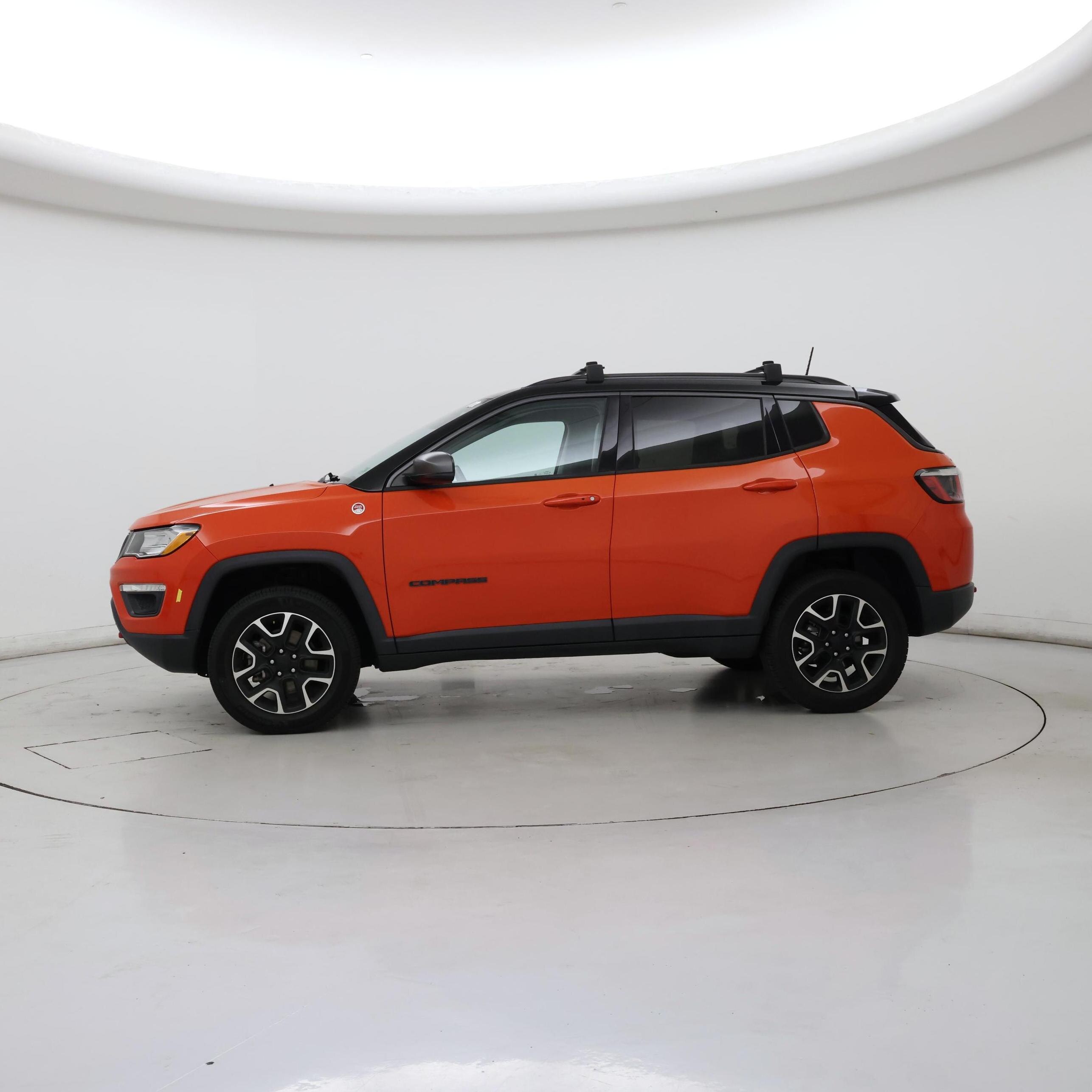 Thumbnail: 2020 Jeep Compass - 3