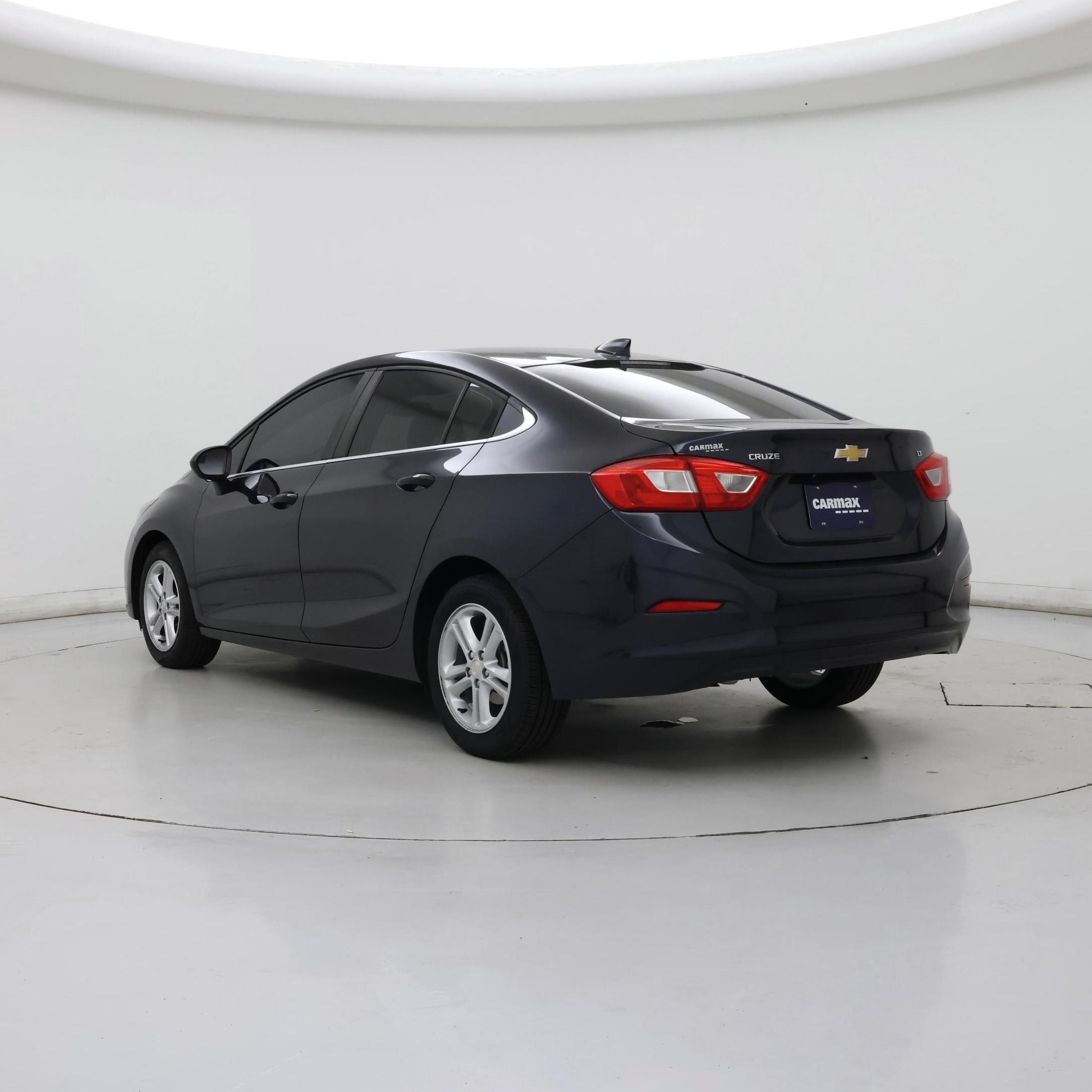 Thumbnail: 2016 Chevrolet Cruze - 2