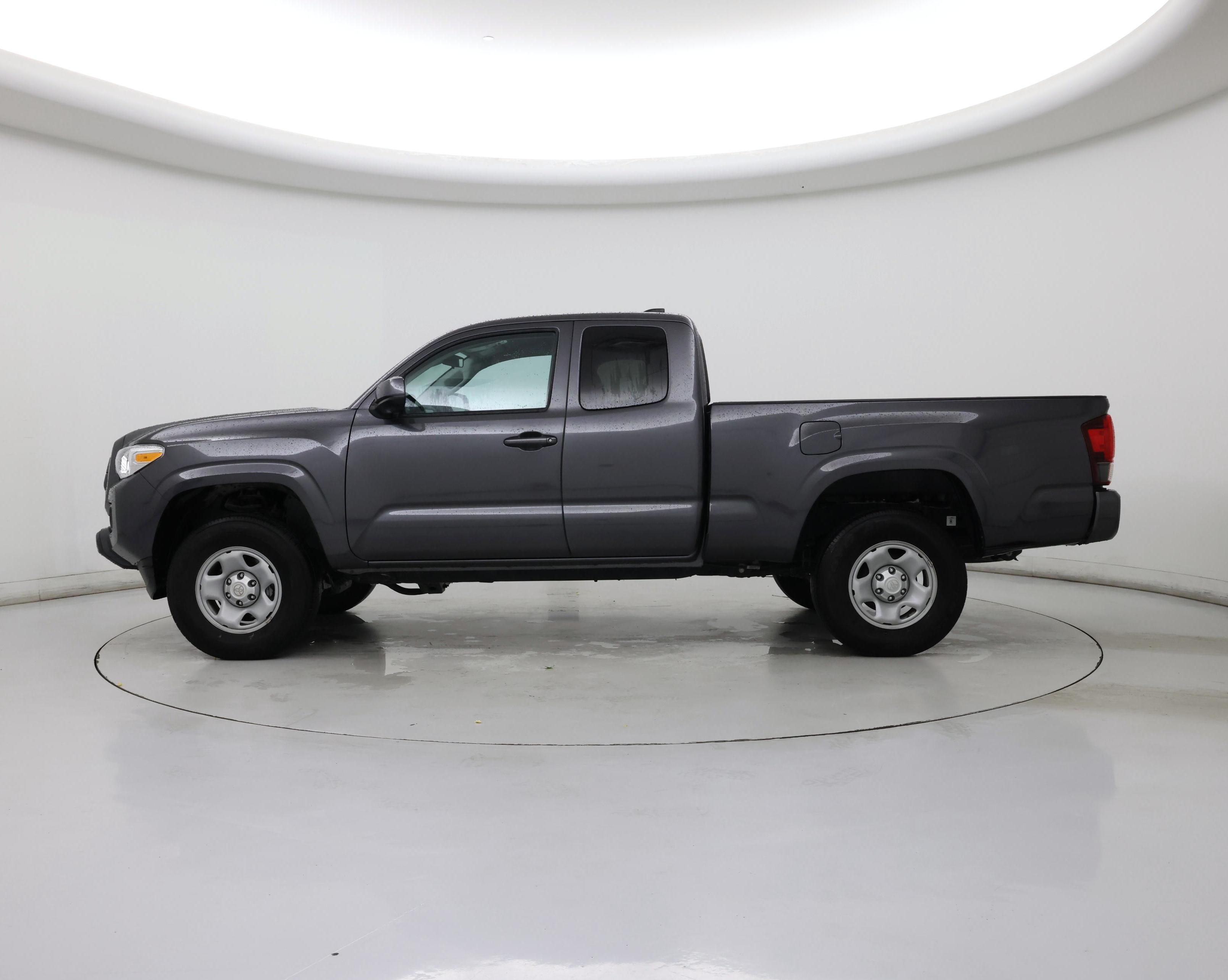 Thumbnail: 2023 Toyota Tacoma - 3