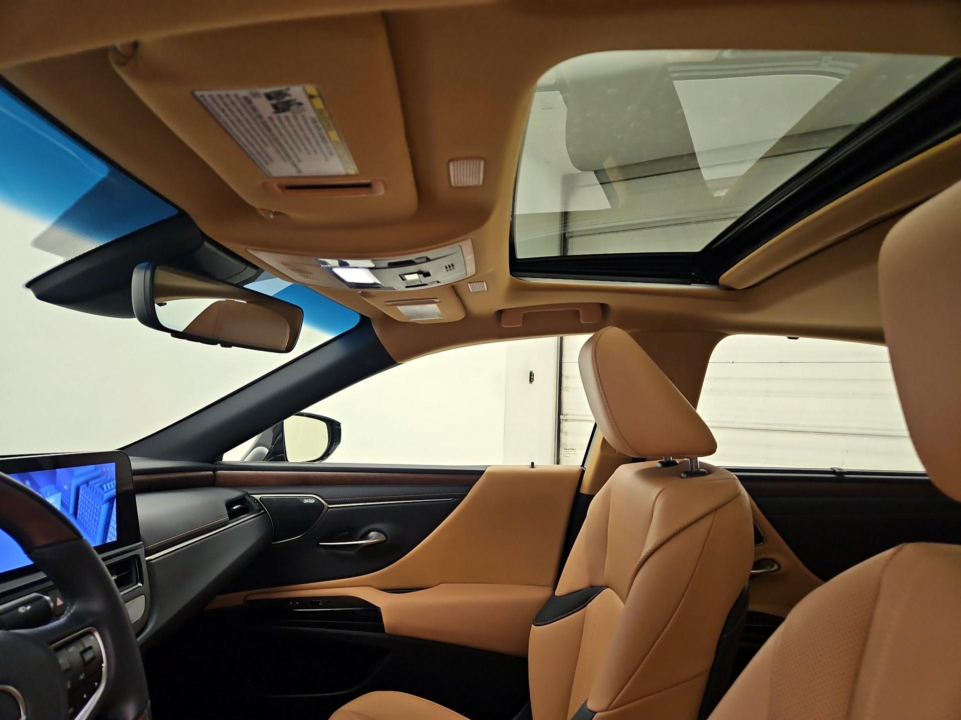 Thumbnail: 2025 Lexus ES - 20