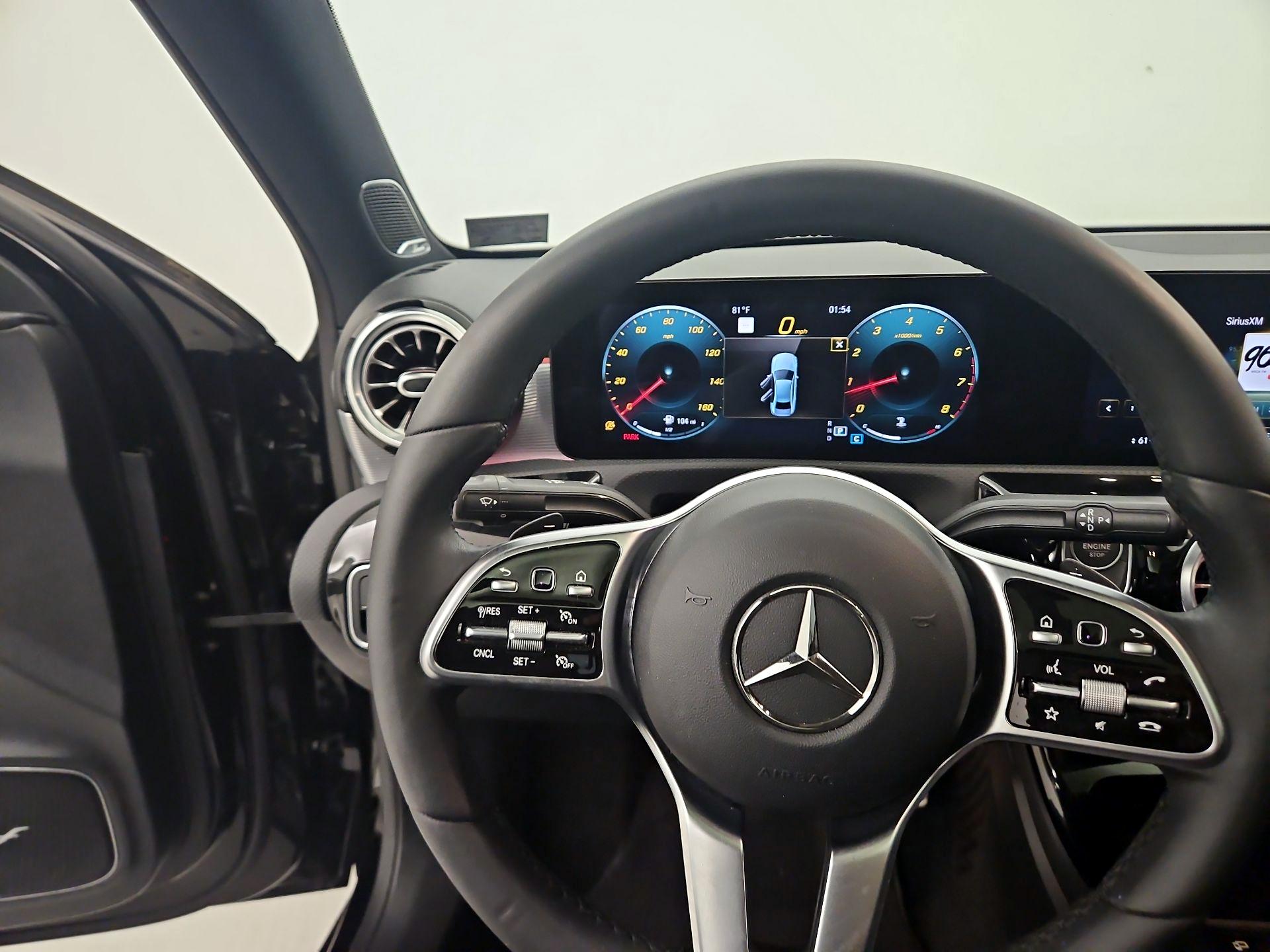 Thumbnail: 2021 Mercedes-Benz A-Class - 10