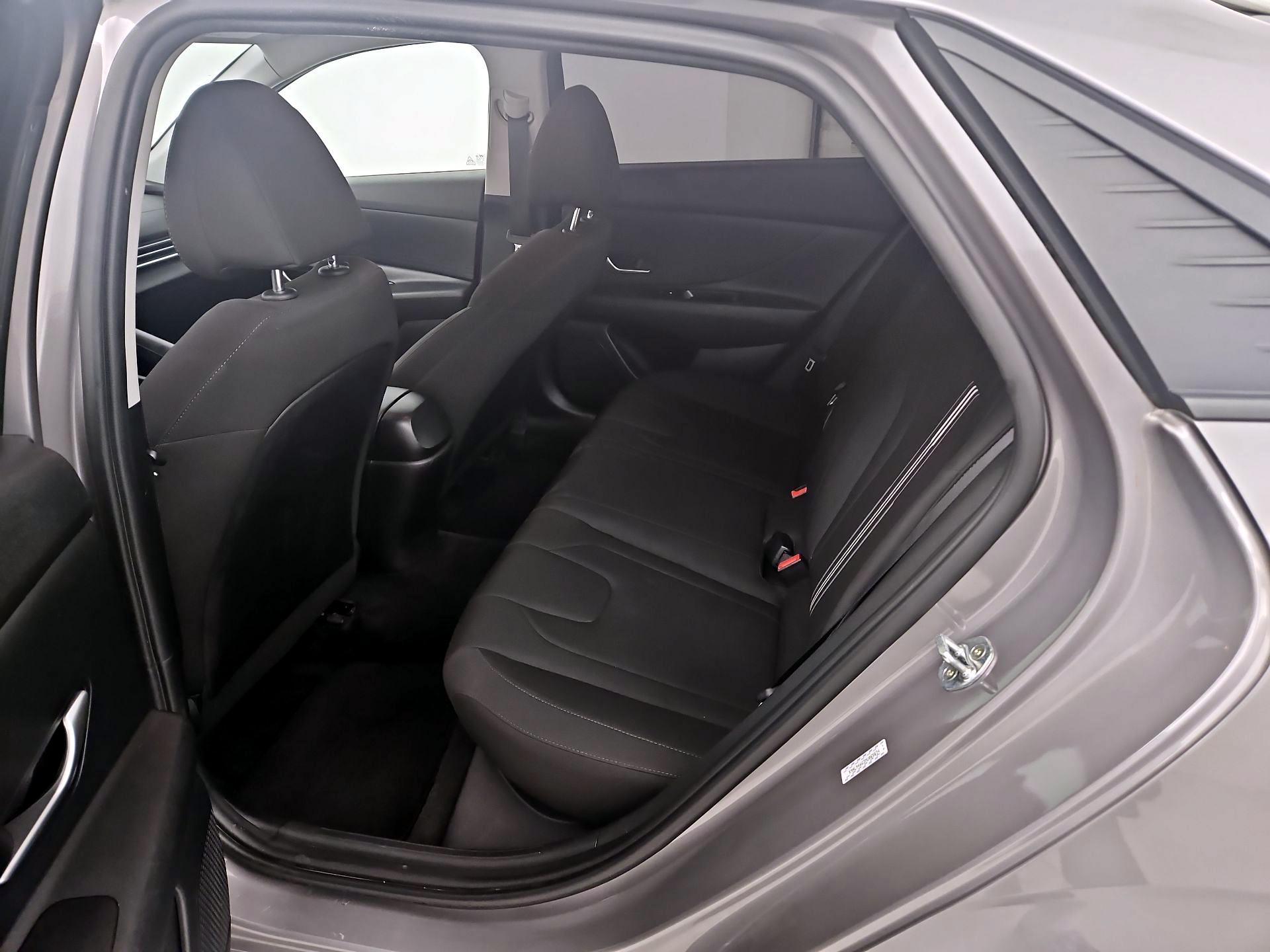 Thumbnail: 2021 Hyundai Elantra - 19