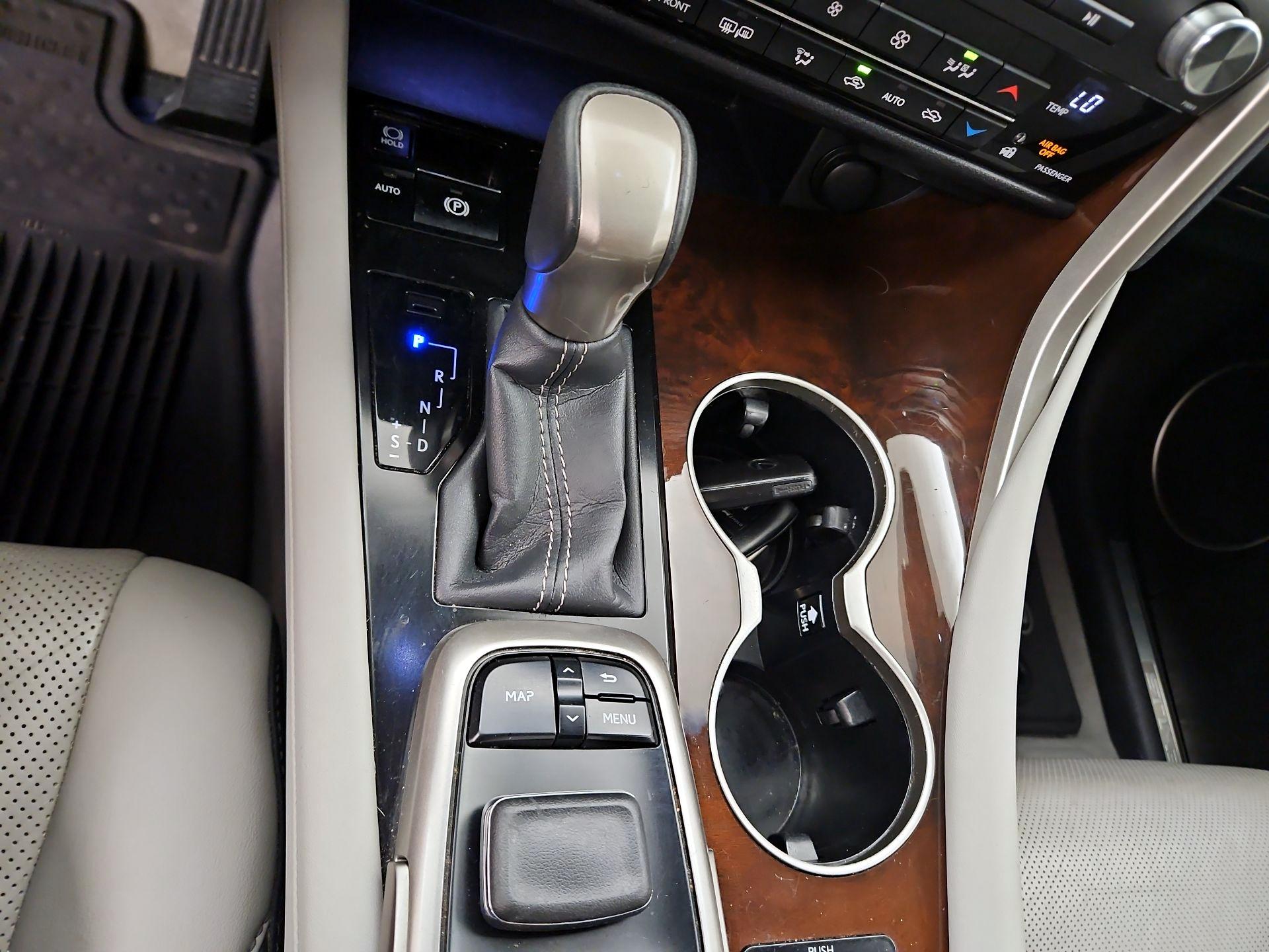 Thumbnail: 2016 Lexus RX - 18