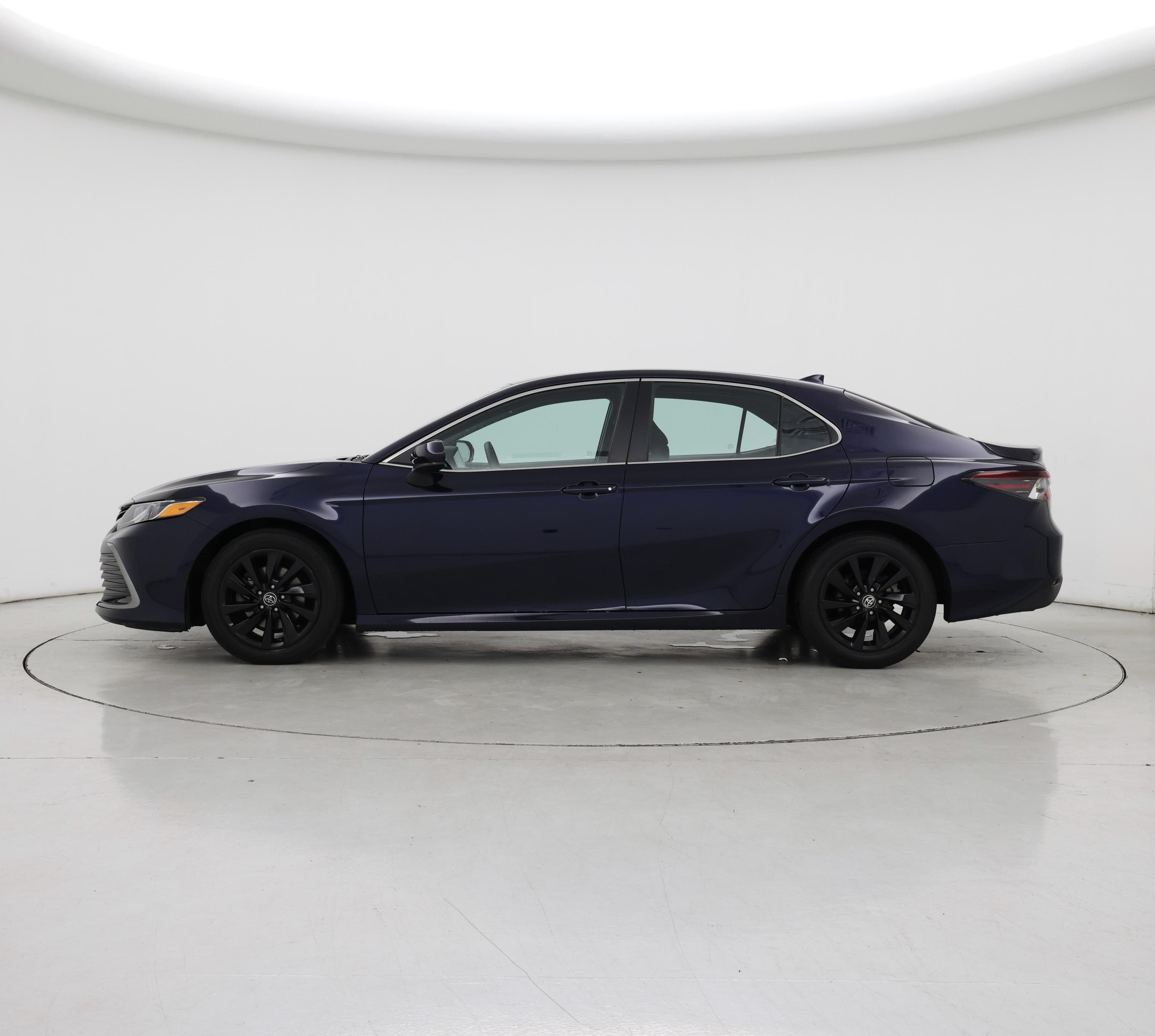 Thumbnail: 2022 Toyota Camry - 3